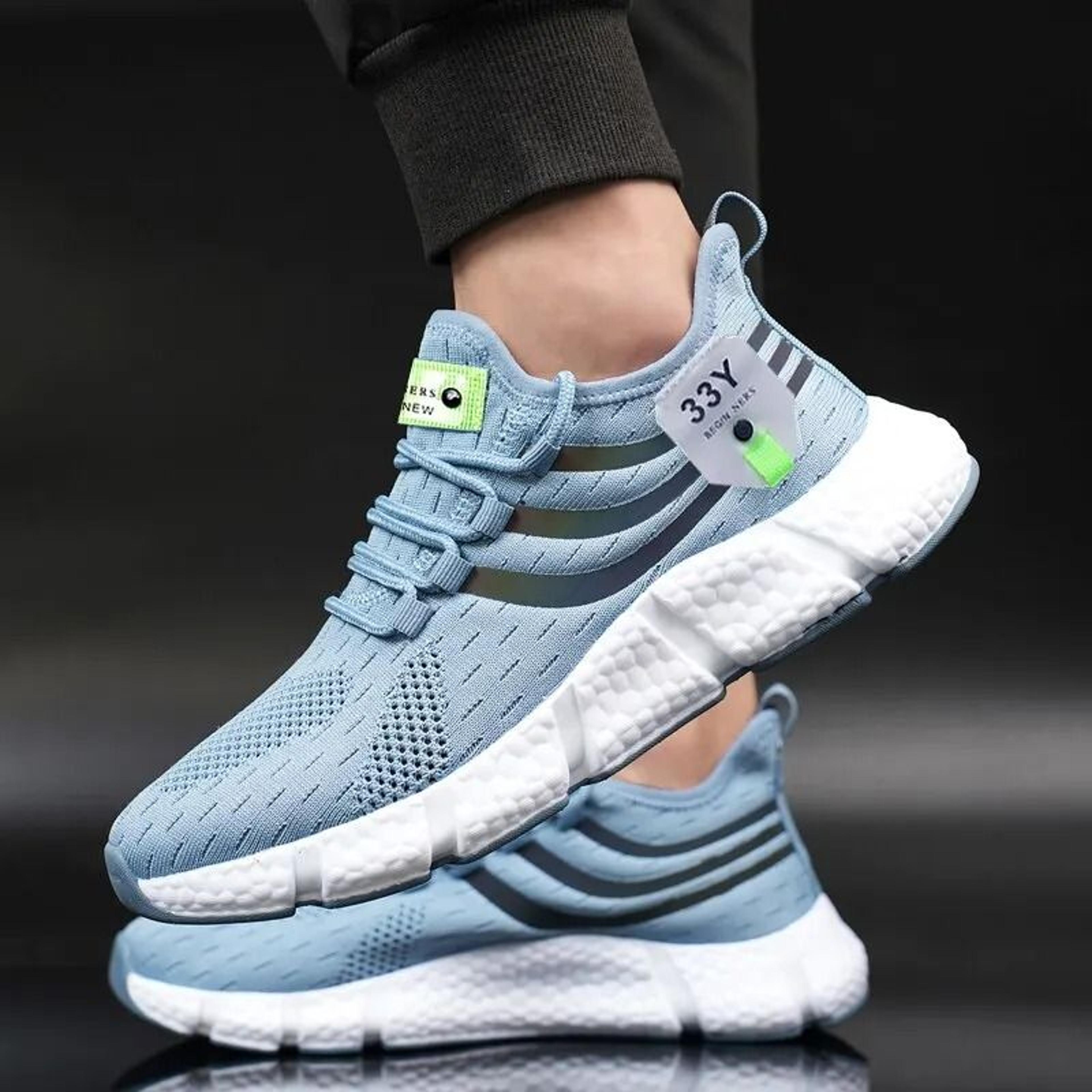 men breathable lightweight mesh running sneakers for casual walking and sports