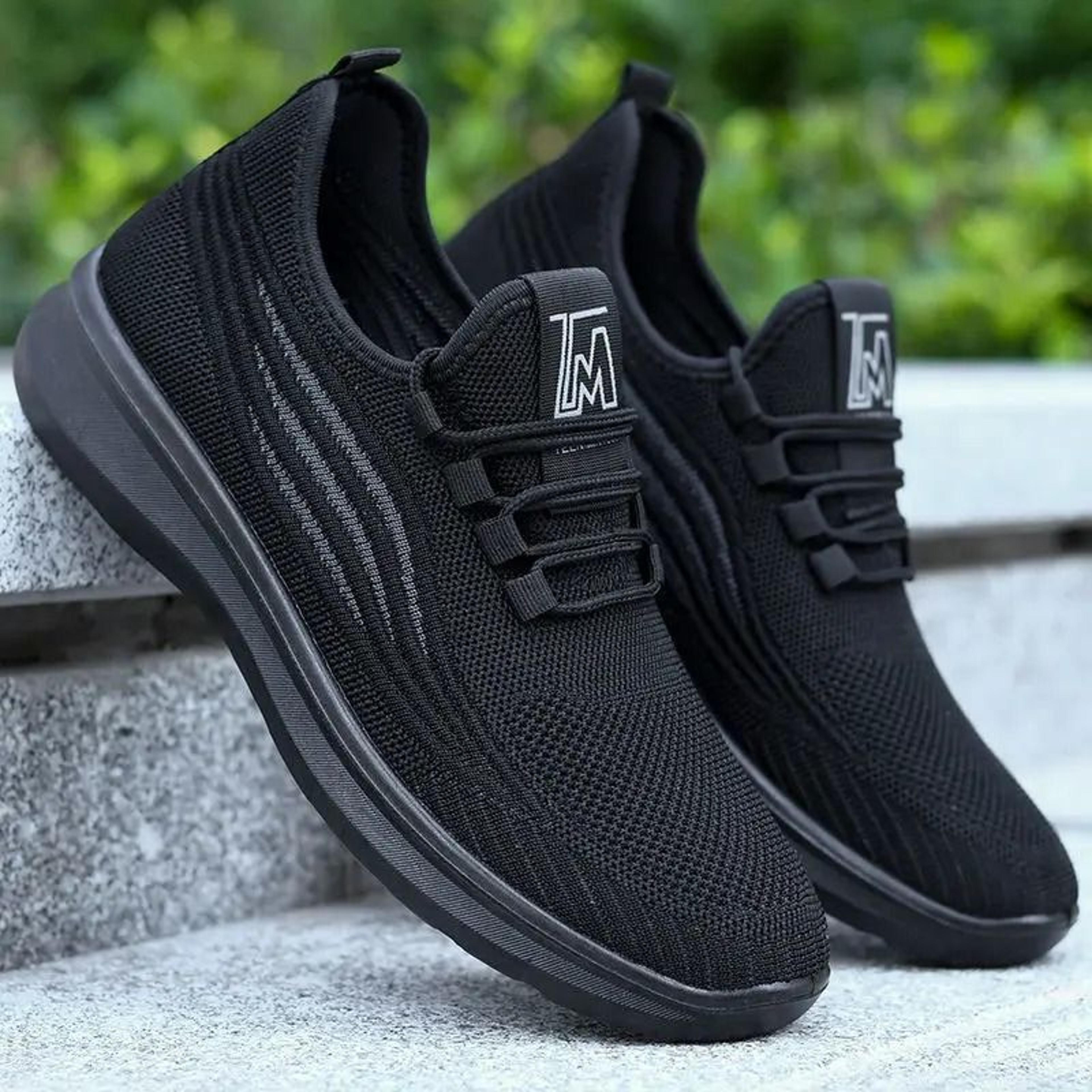 mens lightweight breathable mesh sneakers for summer with non slip sole