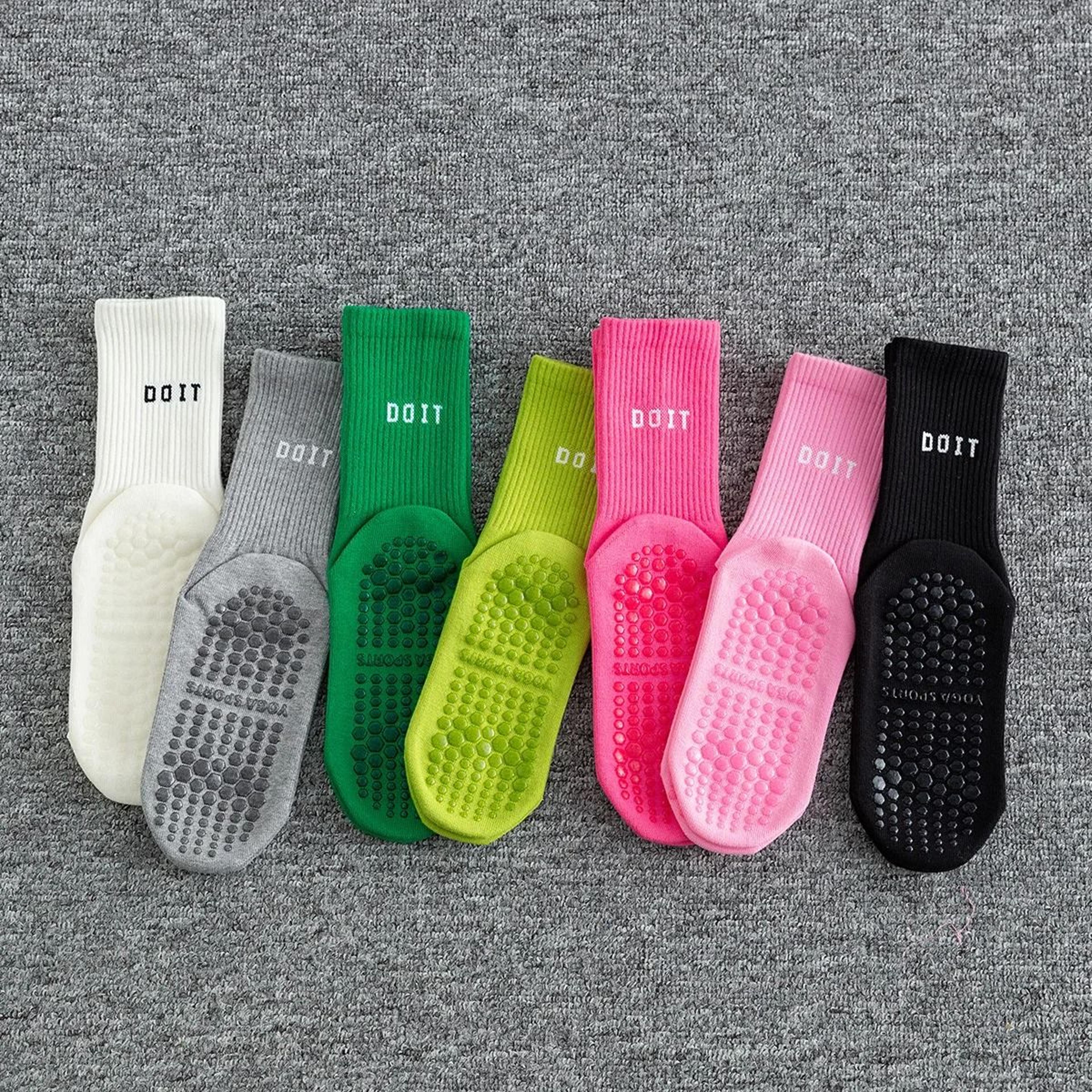 cotton breathable mid calf yoga socks solid color striped anti slip sports socks