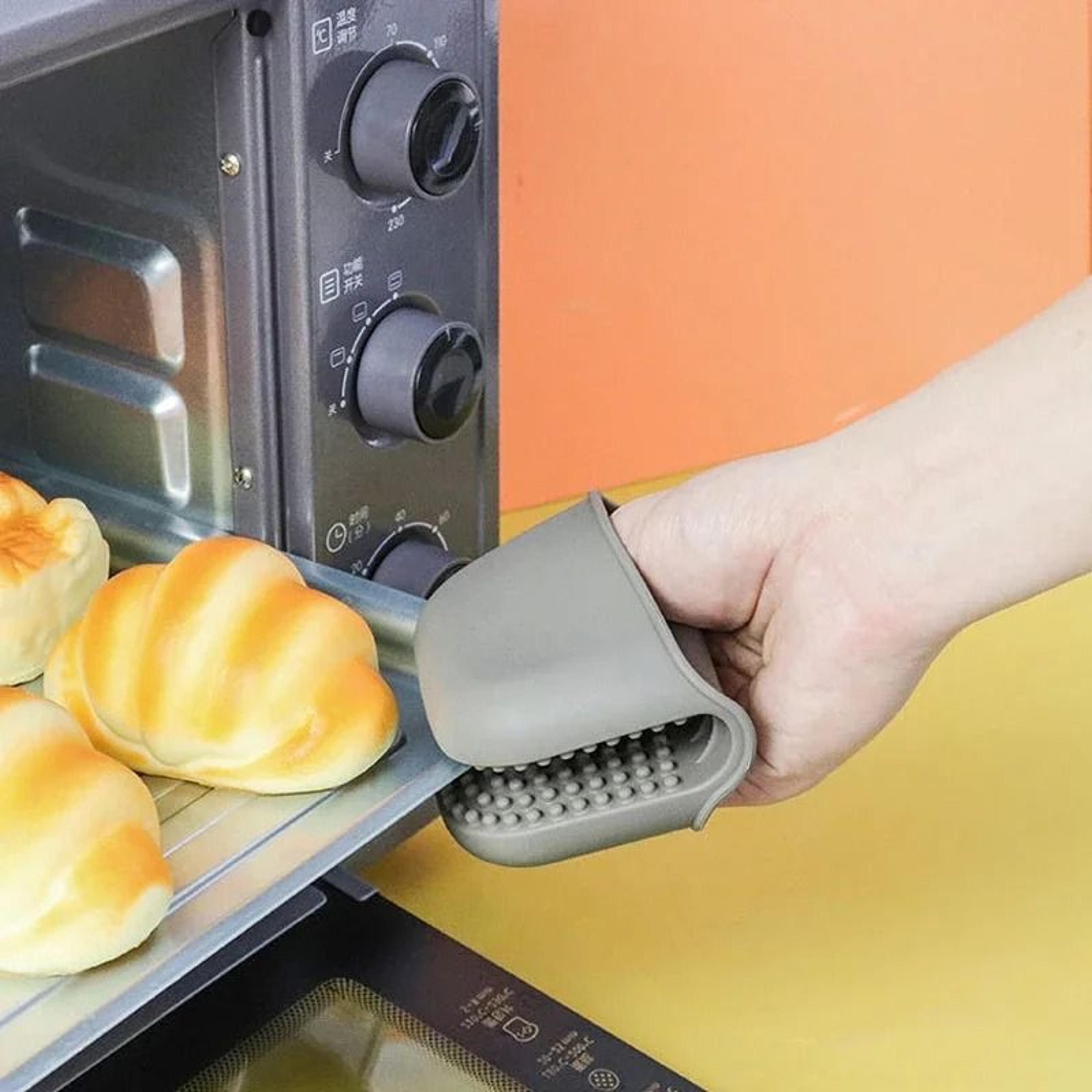thick insulated hand clips anti slip high temperature resistant silicone oven gloves