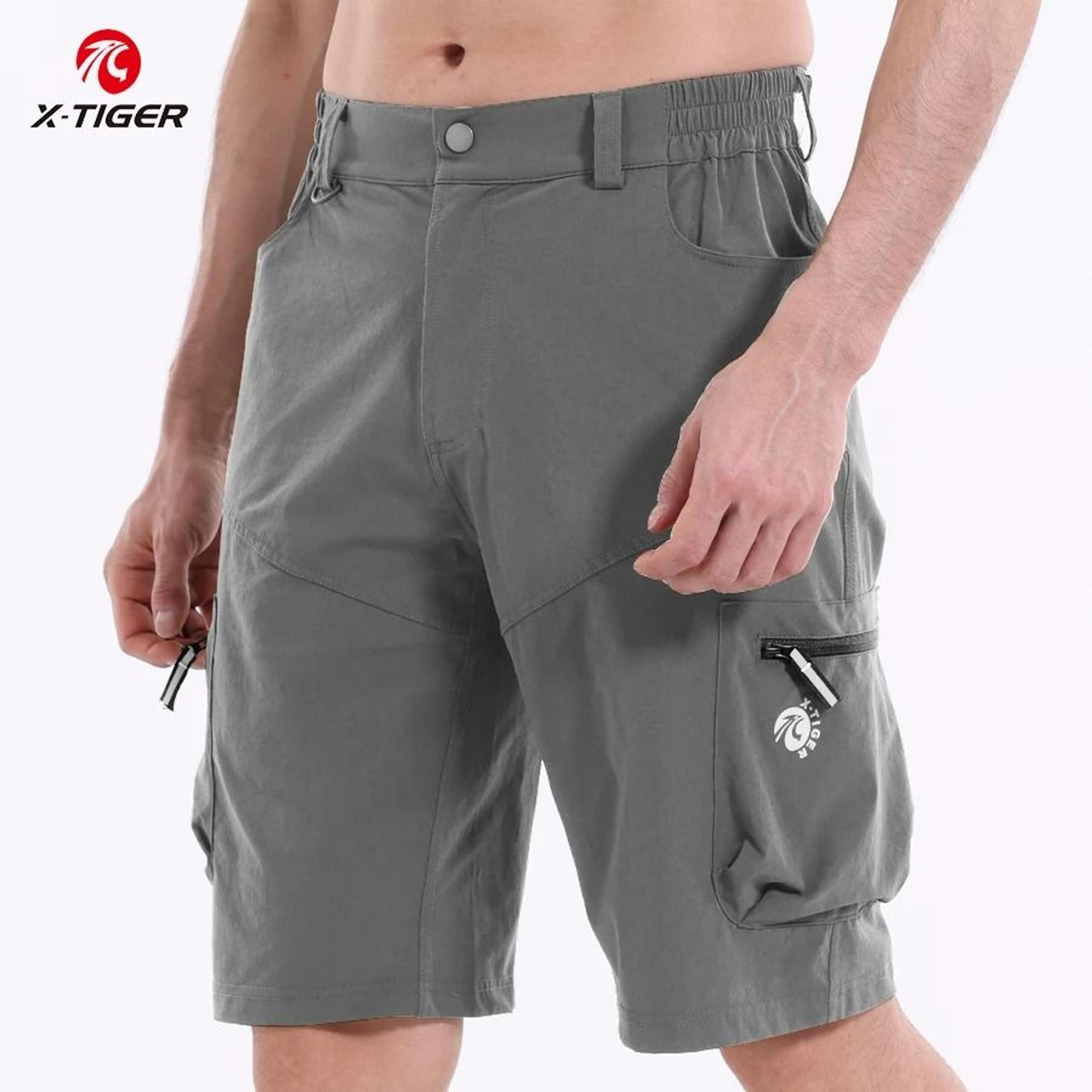 mens loose fit mountain bike shorts with multiple pockets for riding and outdoor training