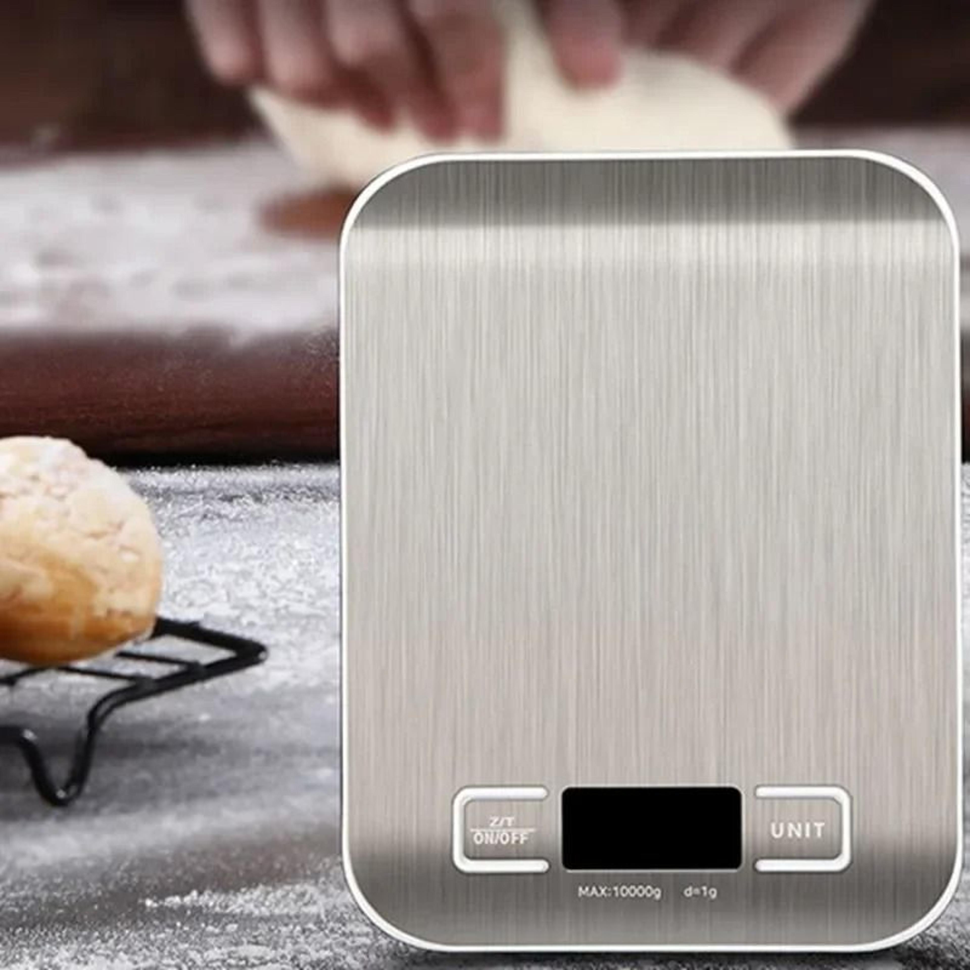 digital kitchen scale with stainless steel platform and lcd display