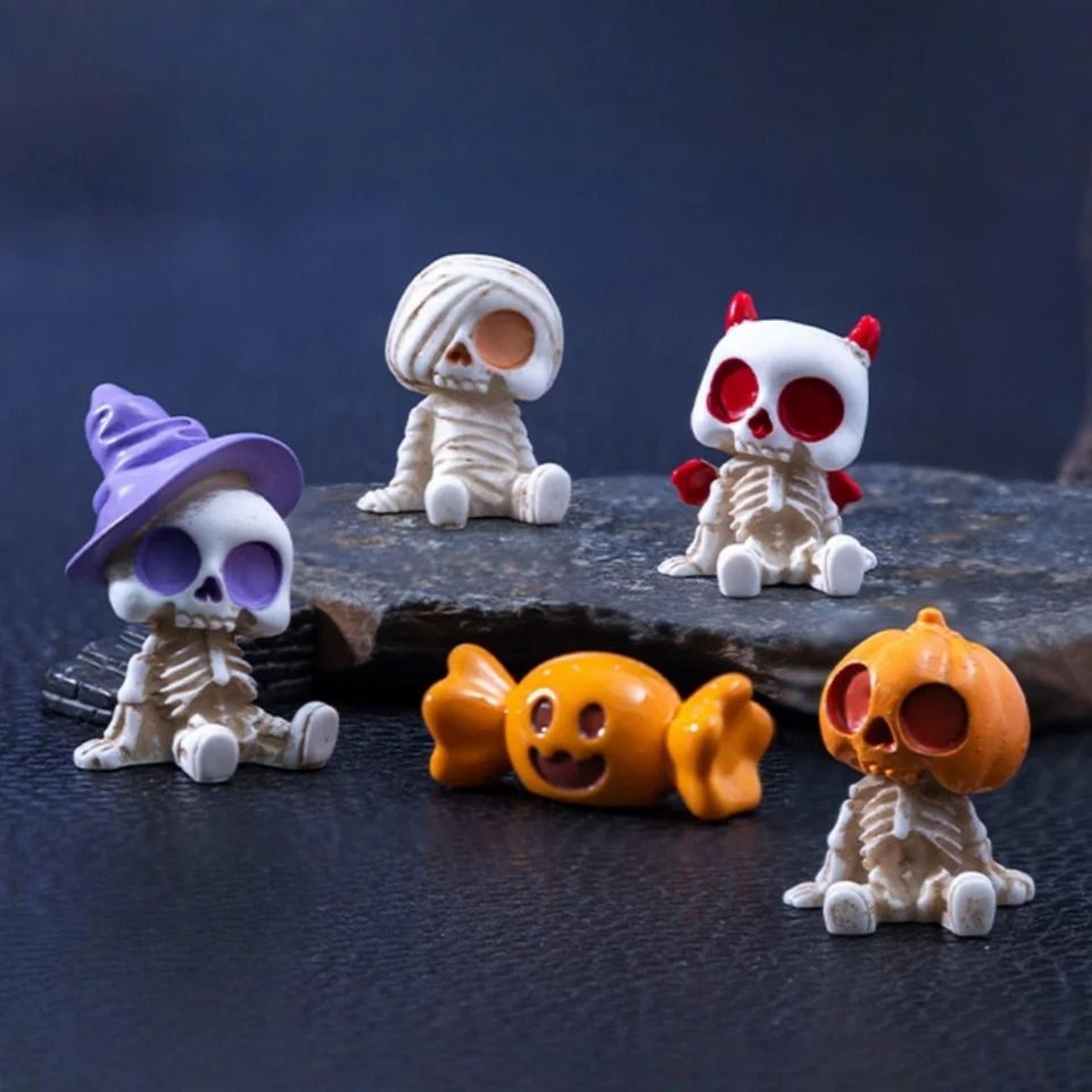 4-piece halloween mini resin figurines set (pumpkins, ghosts & skulls decor)