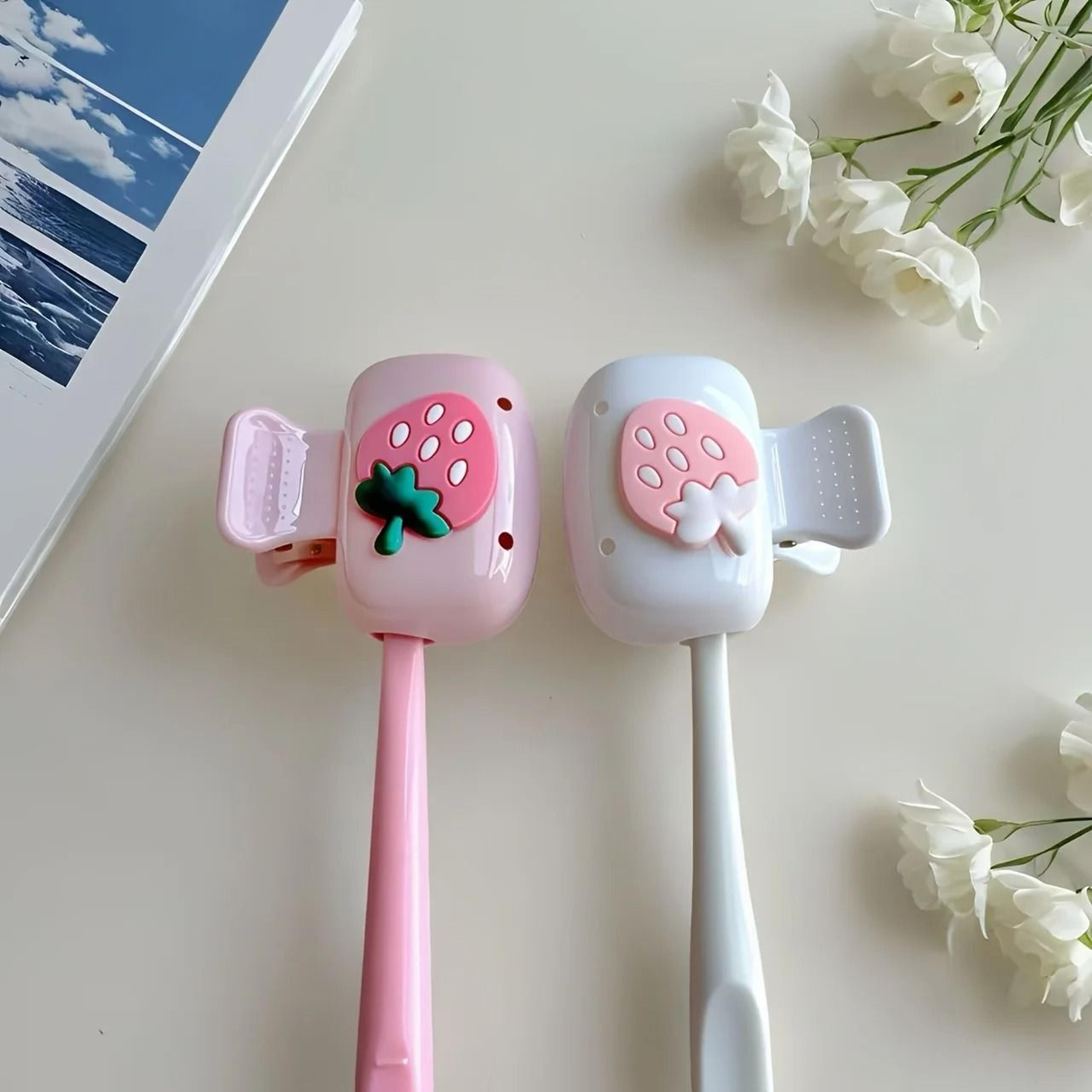 2-piece strawberry shaped toothbrush clip holder with dust cover