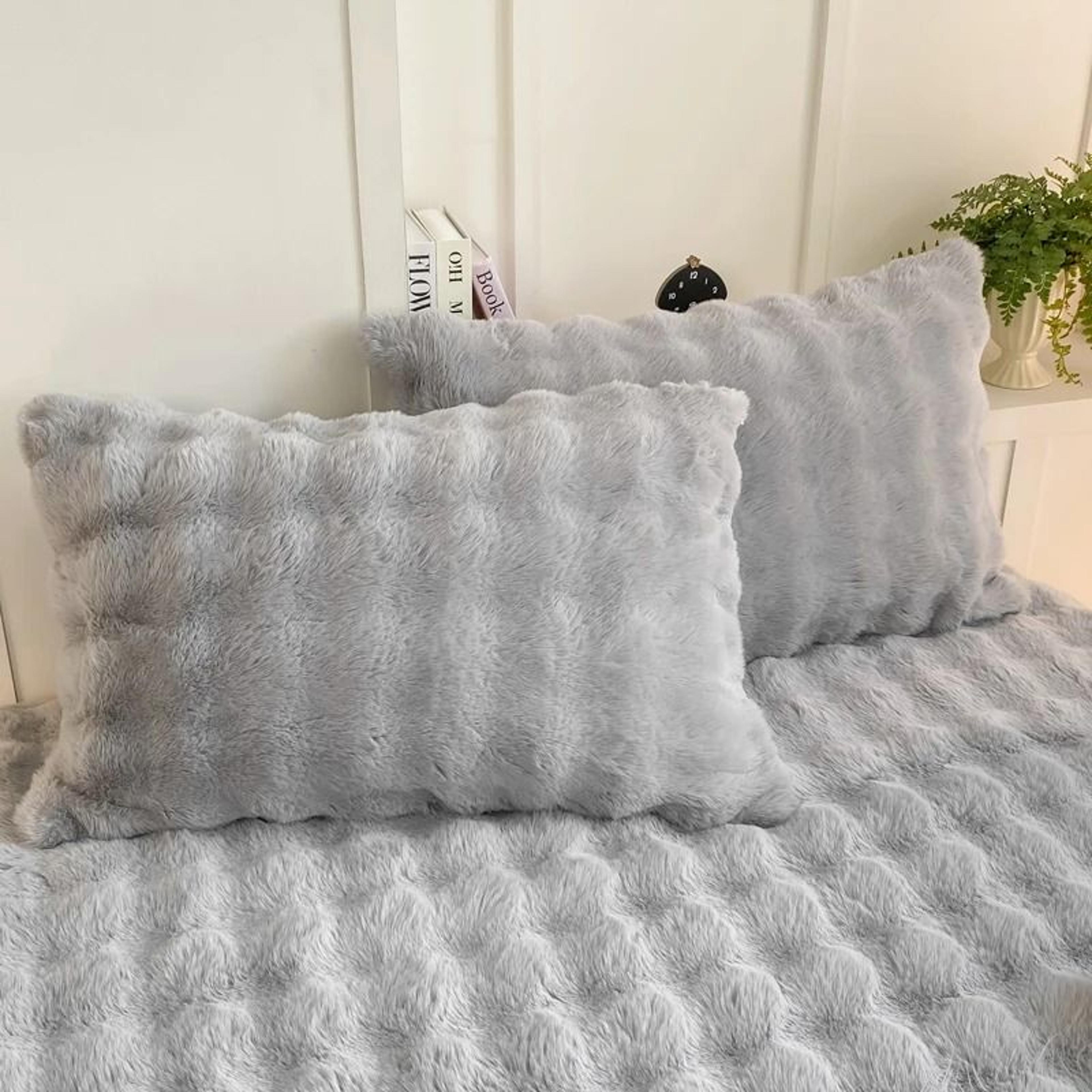 fluffy plush rabbit fleece winter pillow shams (2pcs set, 48x74cm)