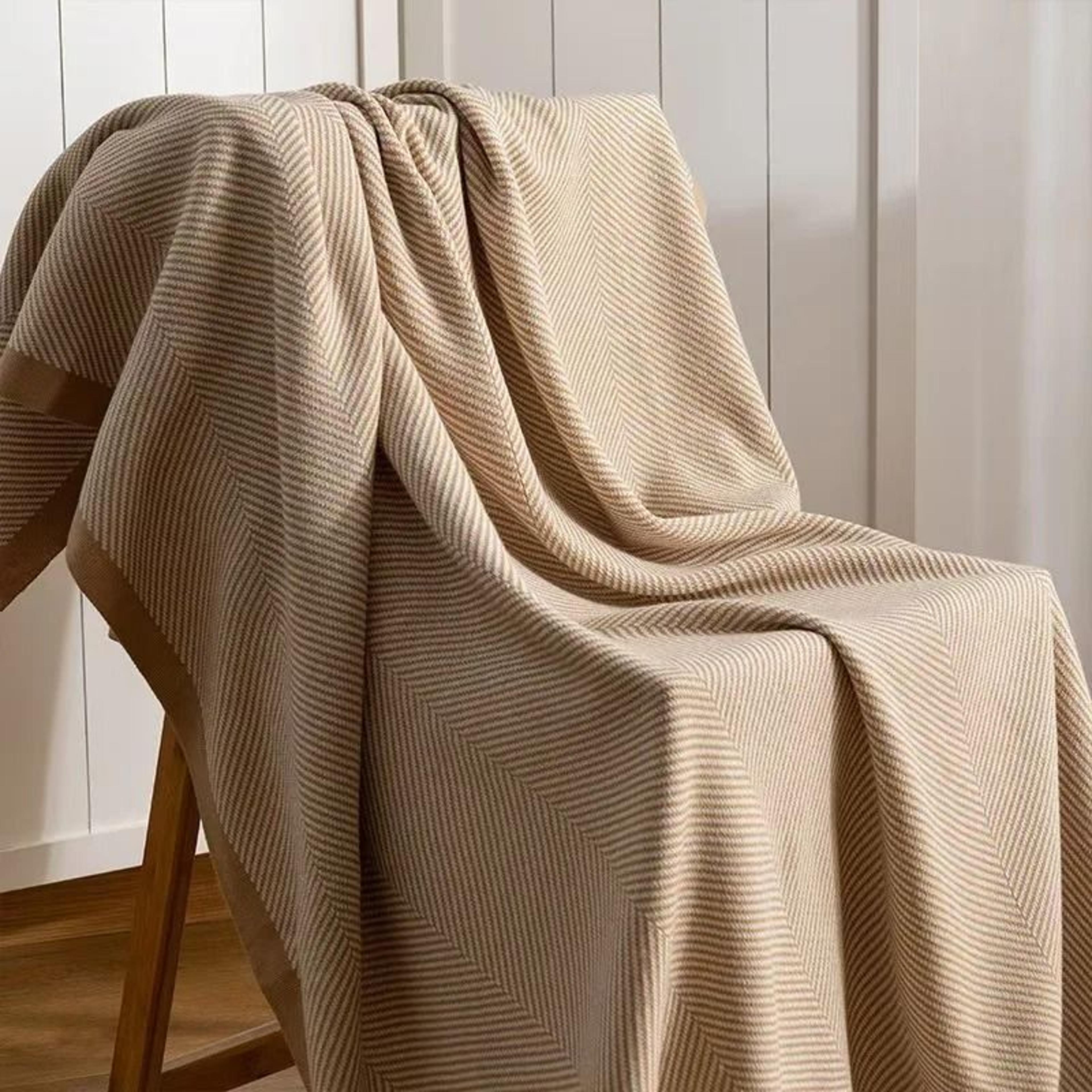 light luxury paper & fish bone pattern sofa throw blanket (multi-functional living room nap & office blanket)