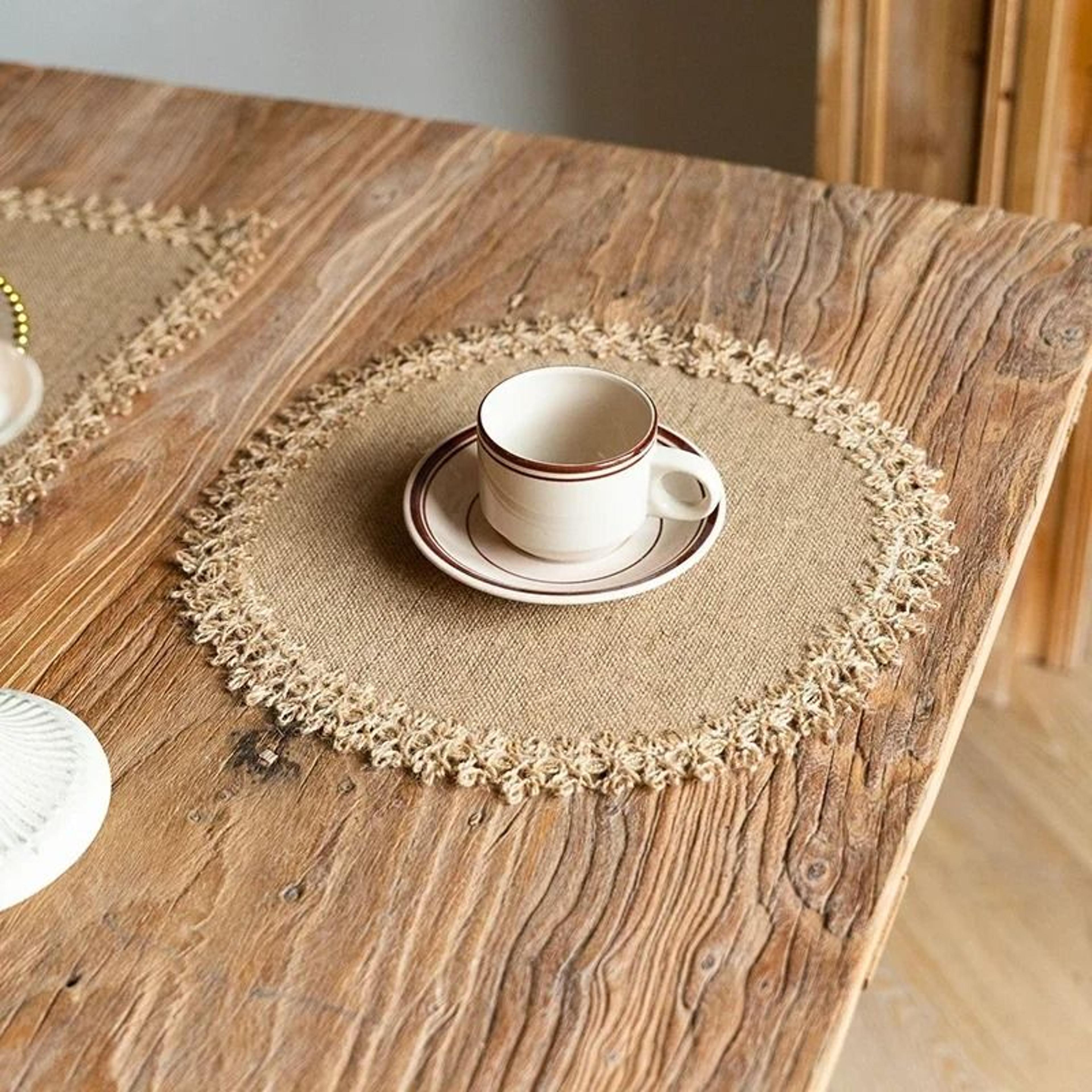 round natural burlap jute placemats set of 4 (rustic farmhouse heat-resistant dining table mats)