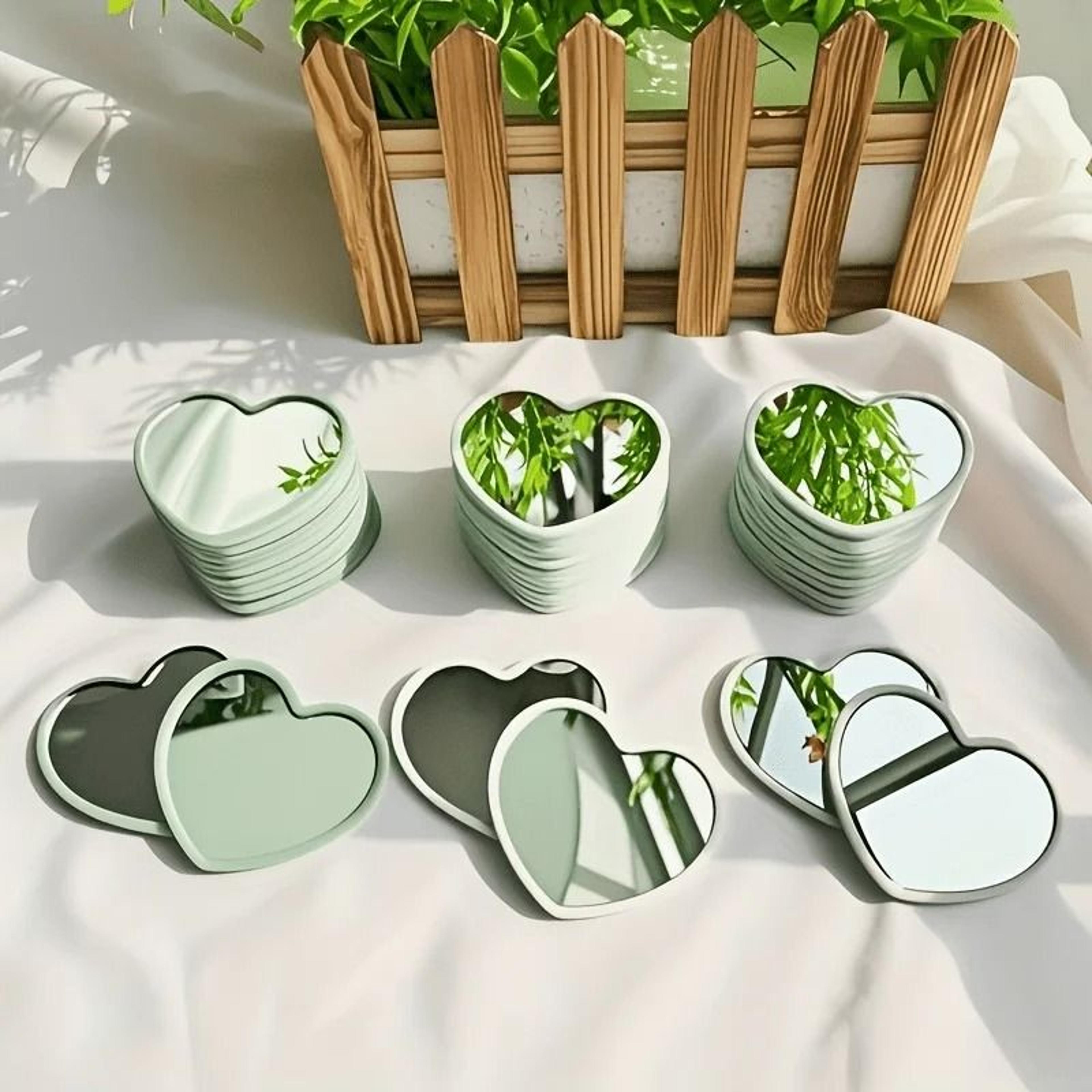 30-piece bulk pack hd mini love heart-shaped portable vanity makeup mirrors