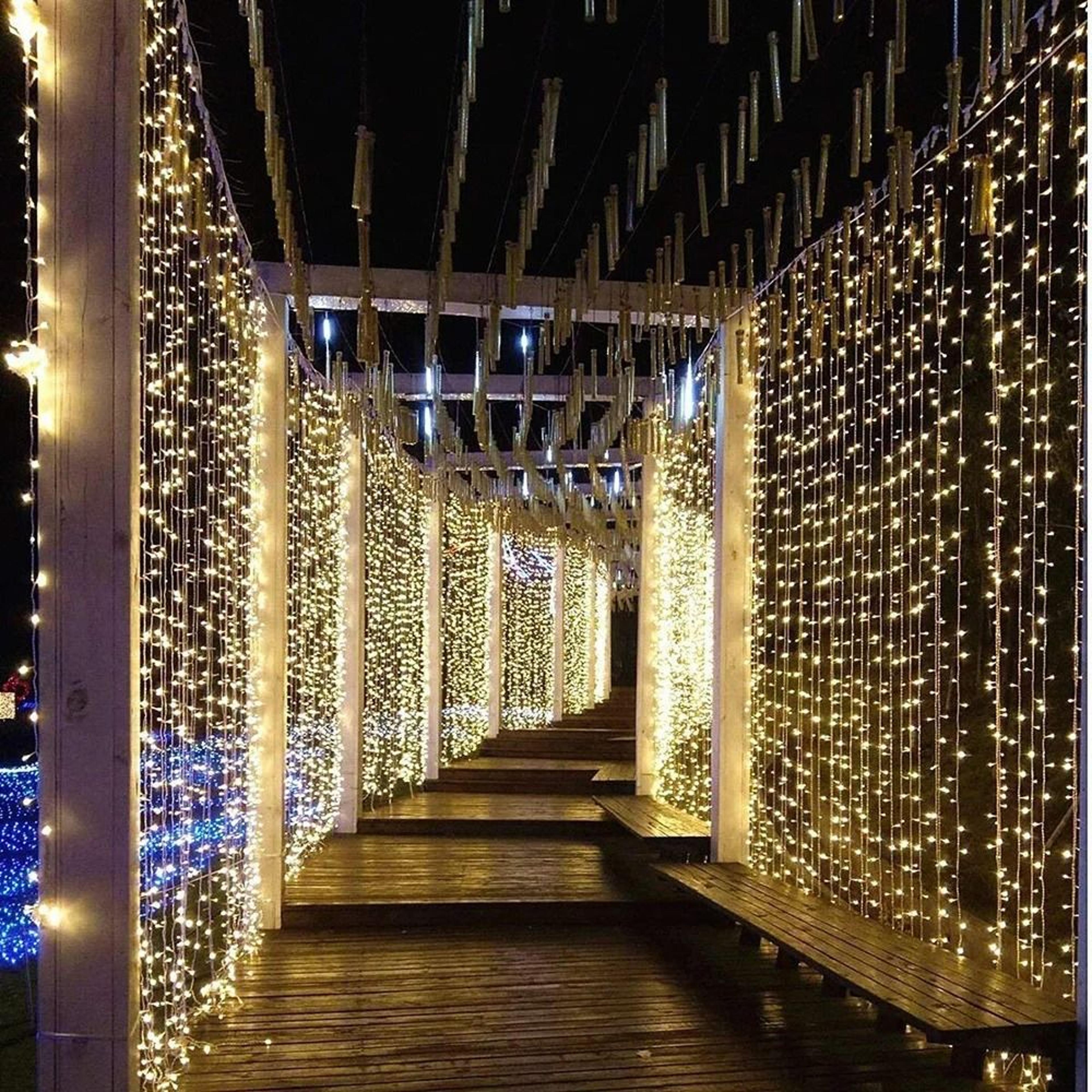 connectable led icicle curtain string lights for christmas & holiday decor