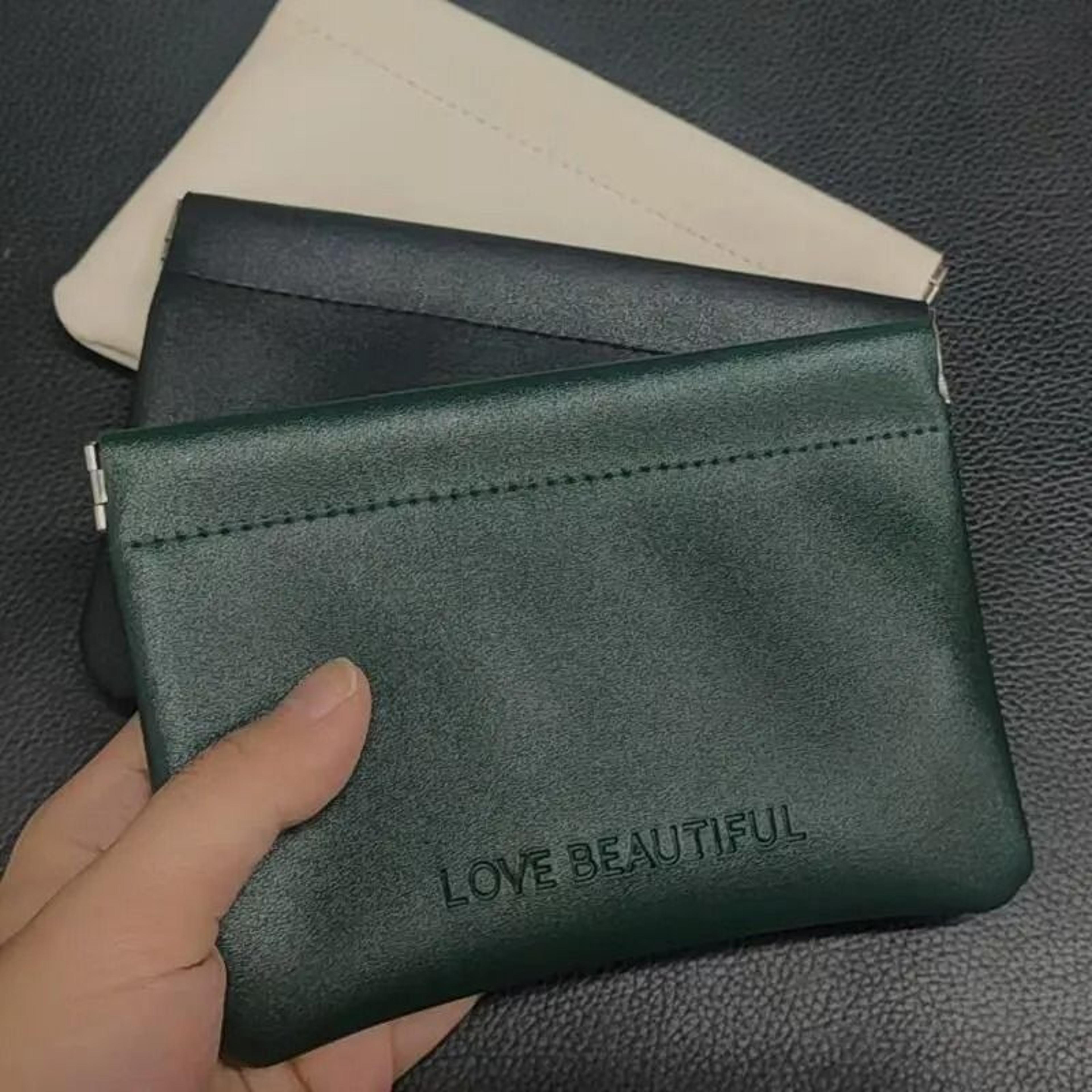 fashion pu leather squeeze pocket purse & portable automatic closure storage bag