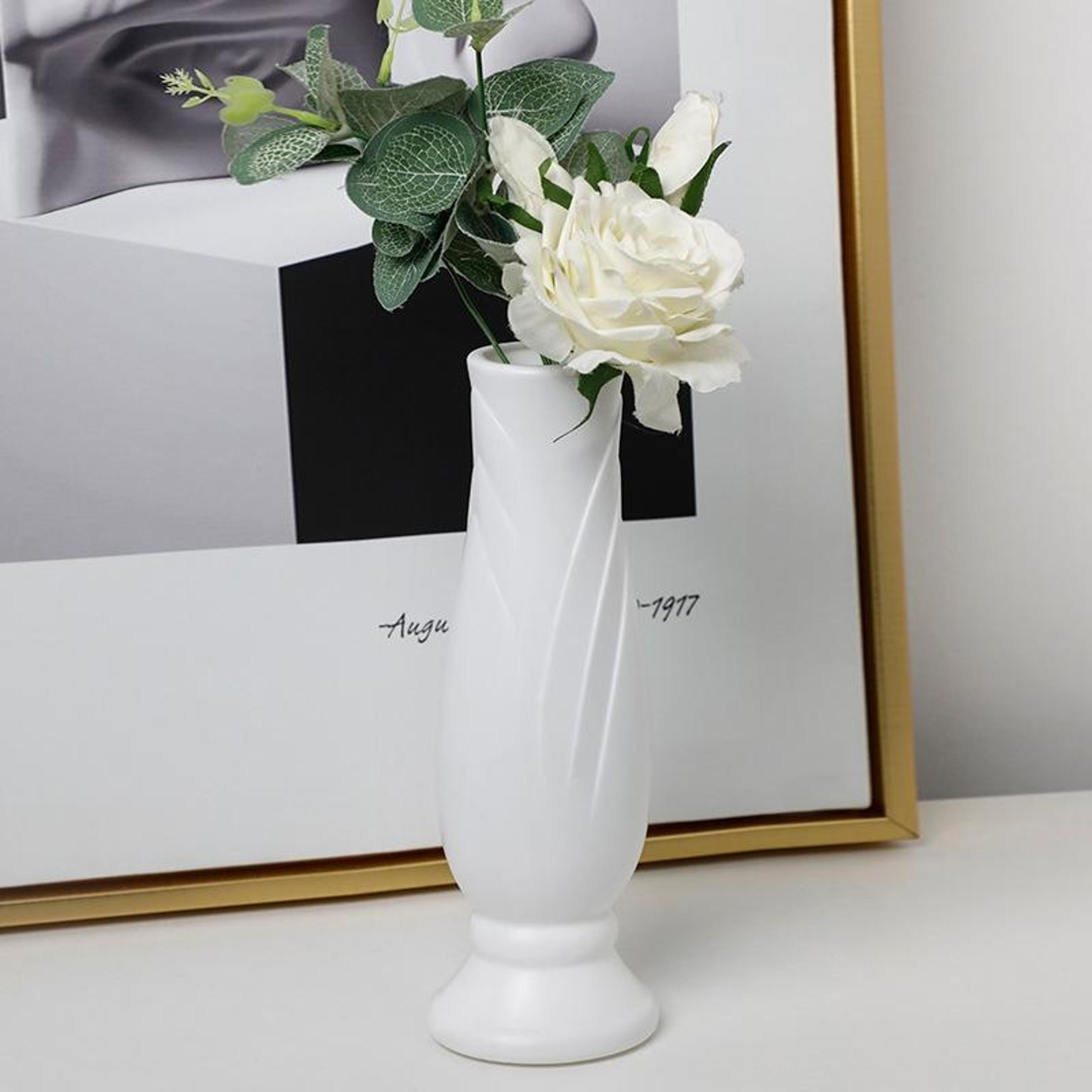 petal shaped pe decorative vase unbreakable decor