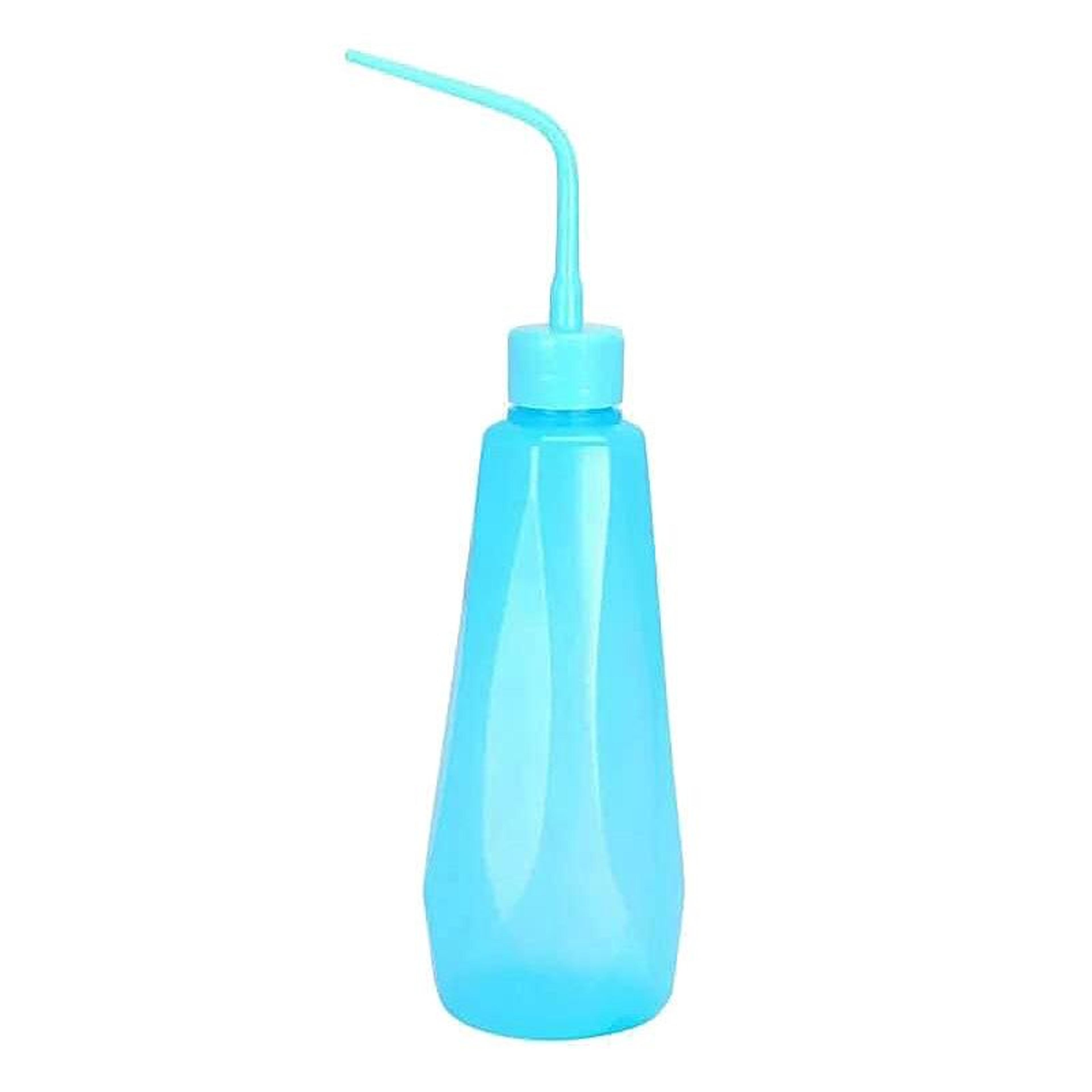 portable plant watering bottle squeeze watering can with flexible sprinkler