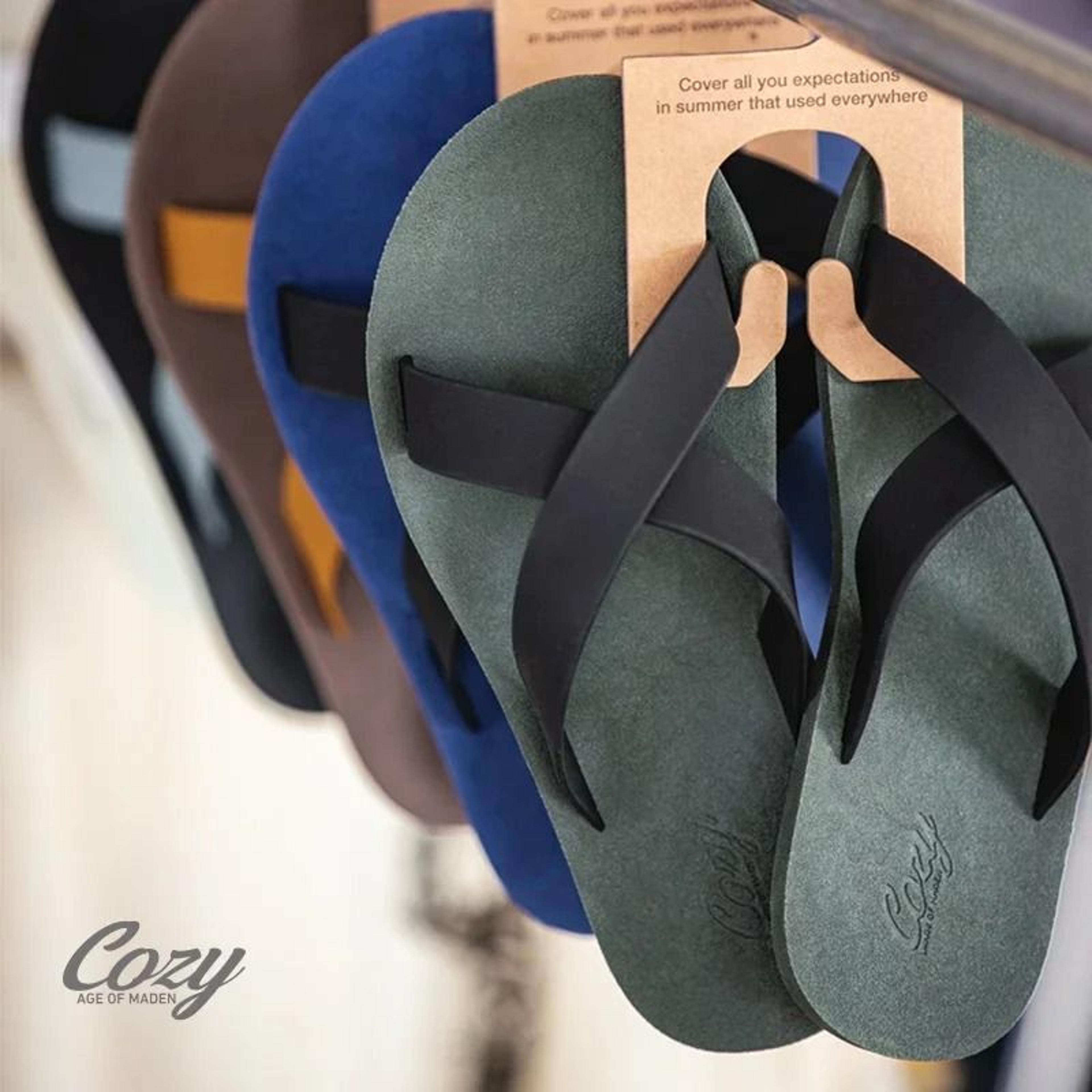 comfortable contrast color rubber sandals for men