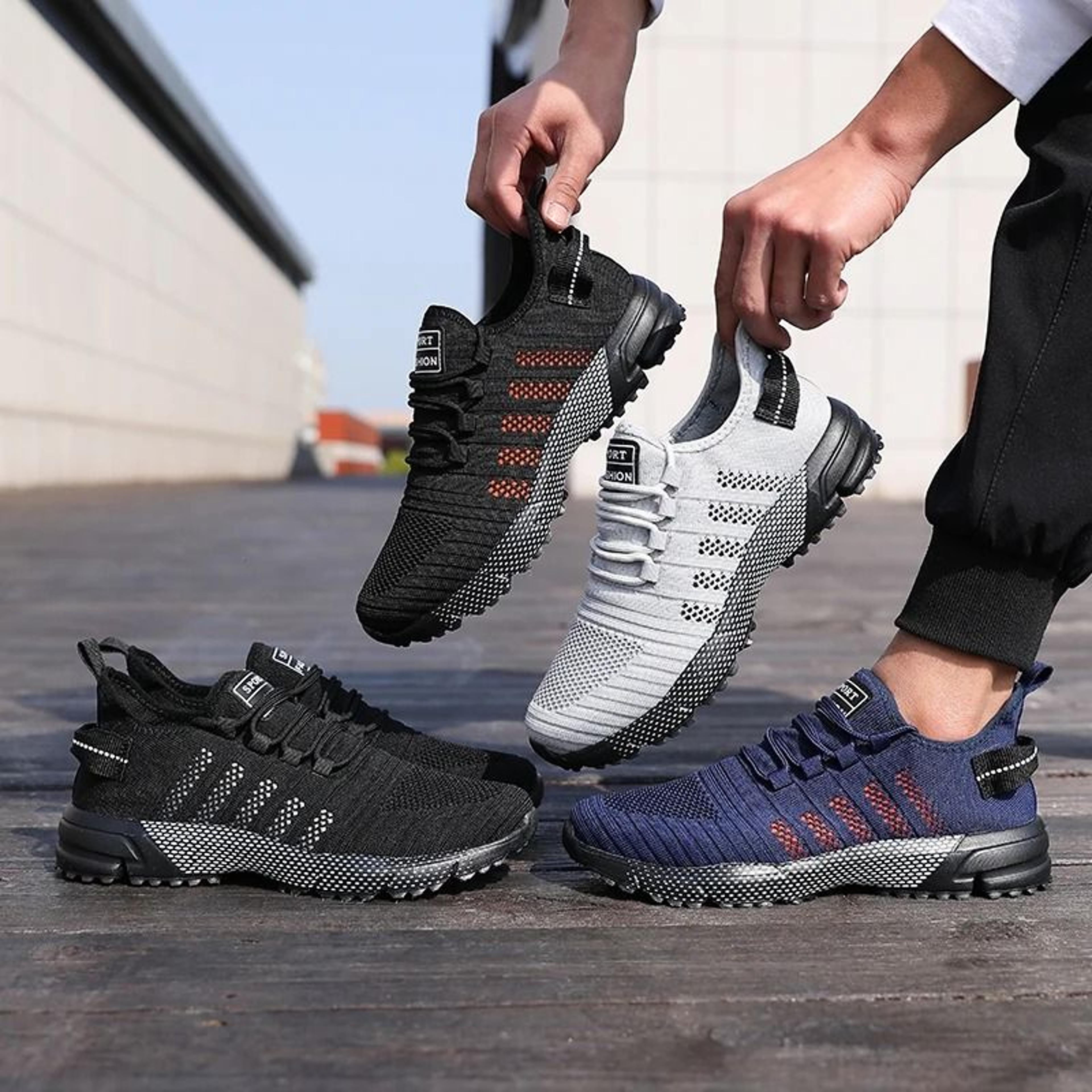 men casual sneakers lightweight breathable mesh slip on running shoes