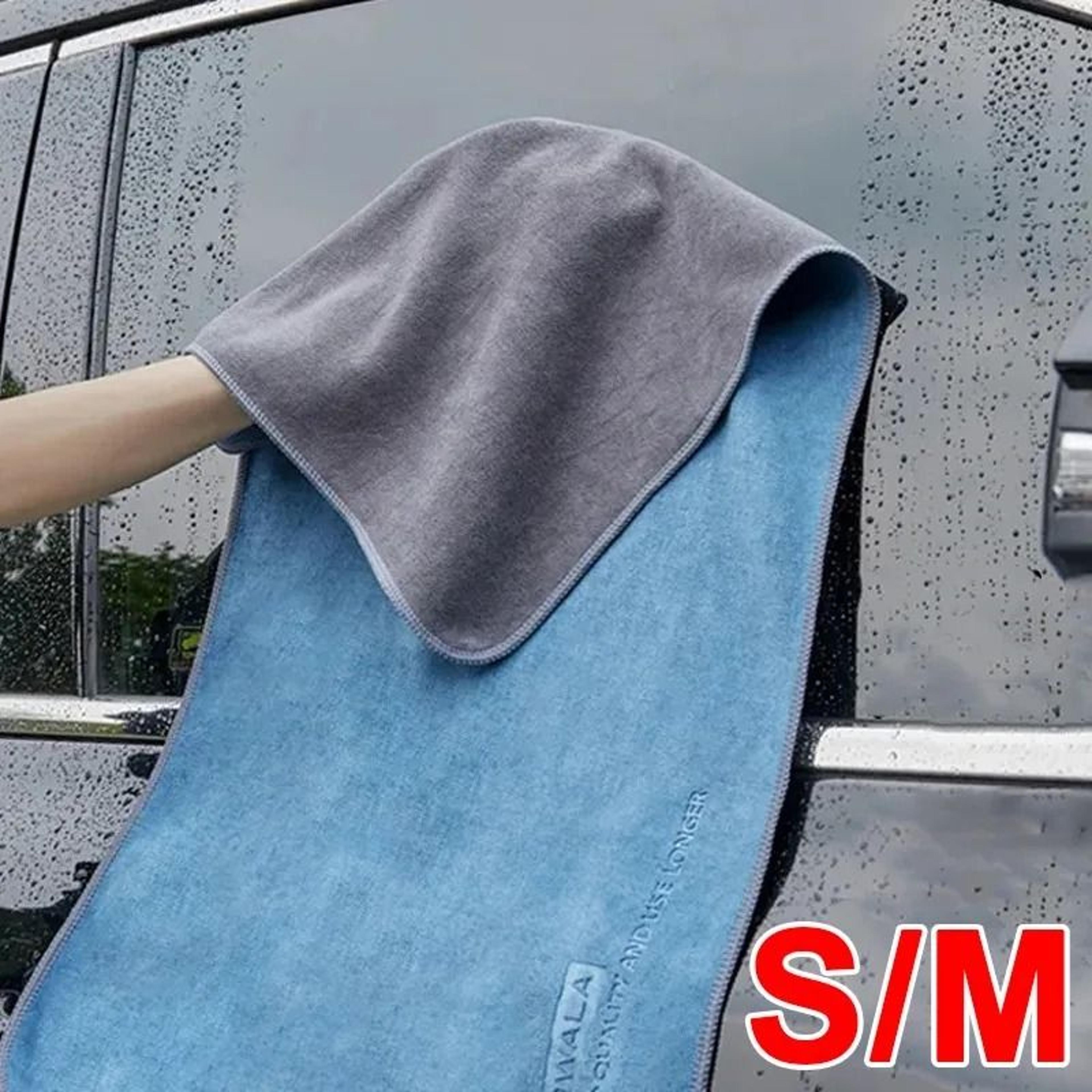 microfiber car wash and drying towel for auto detailing