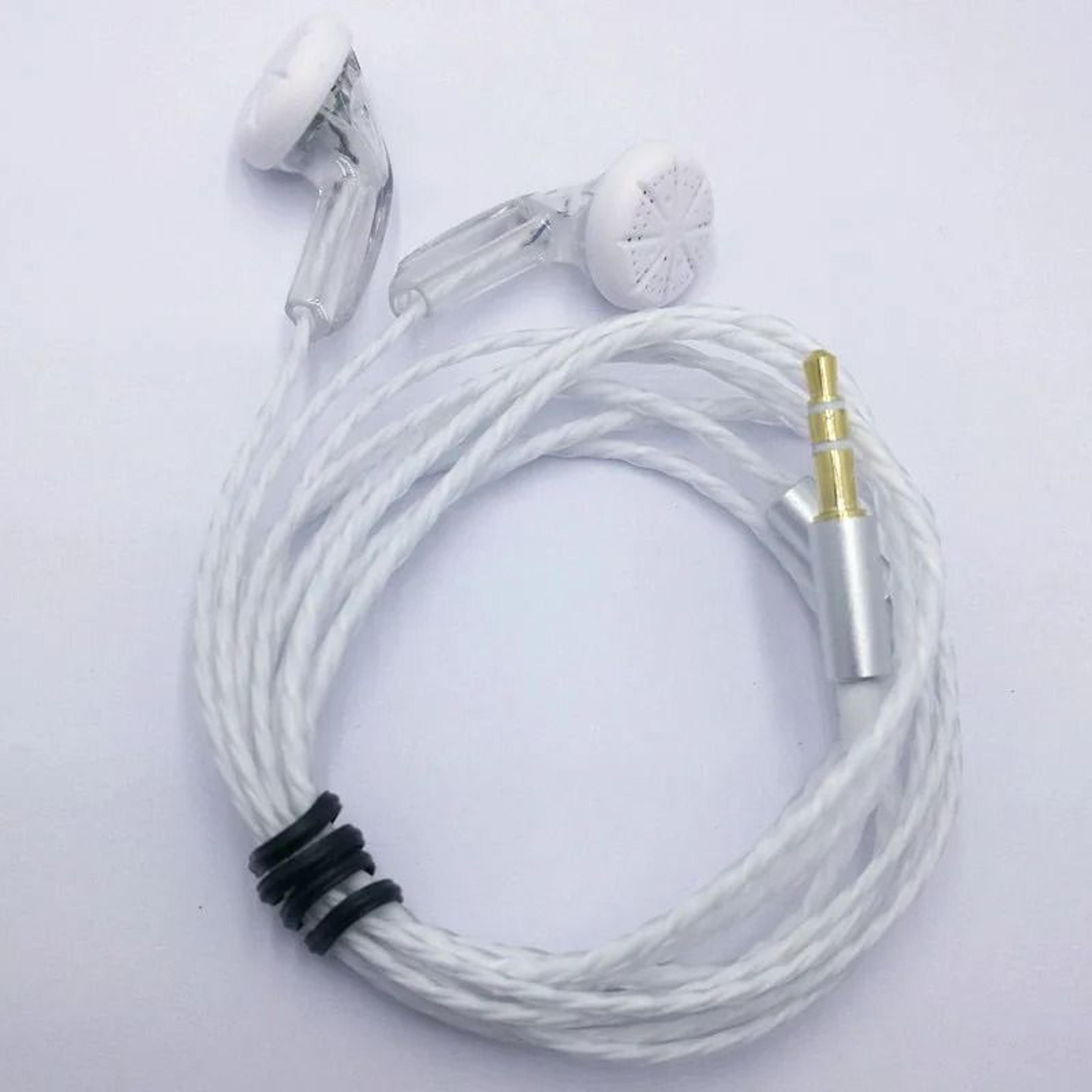 hifi in ear earphones with 15mm driver and l shaped cable
