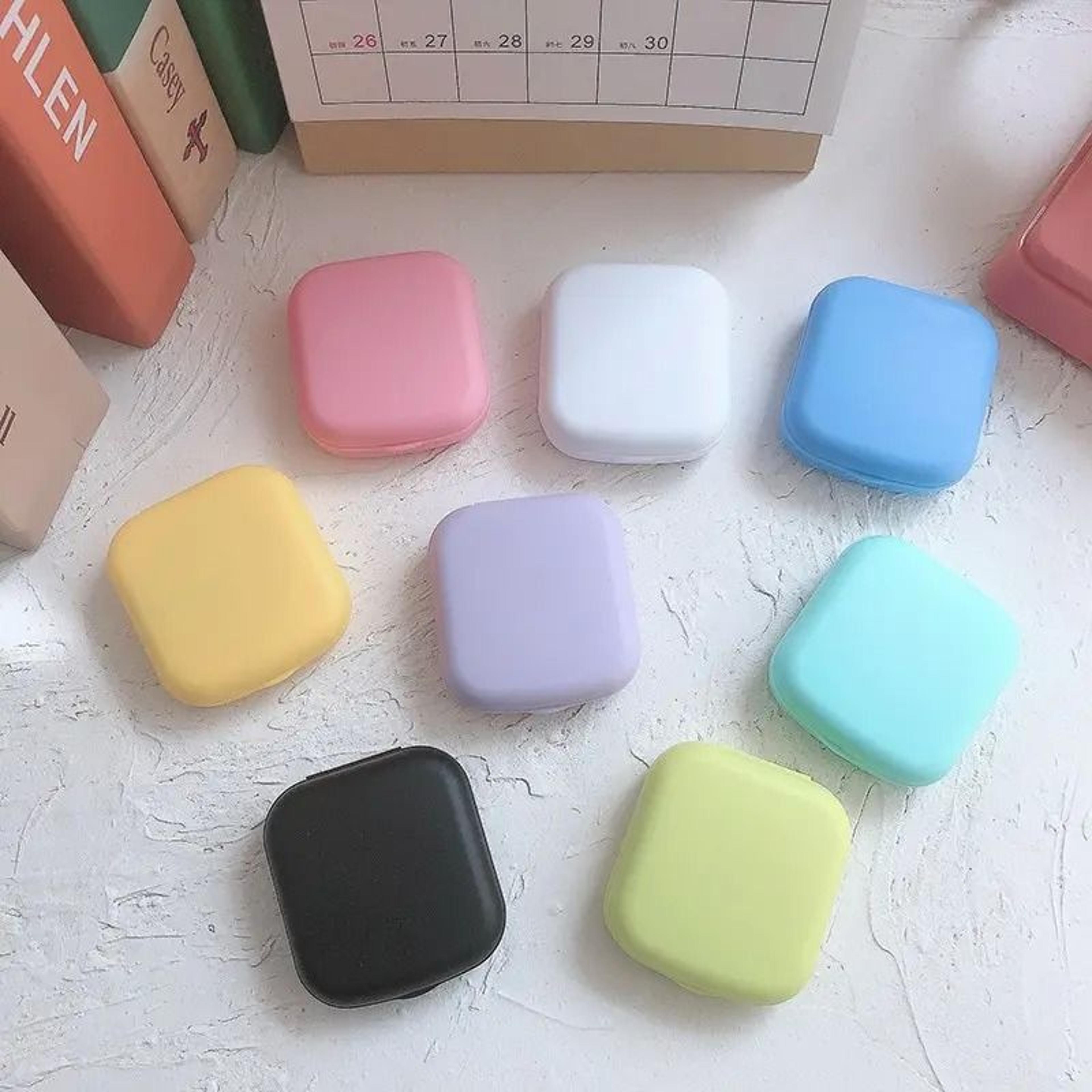 color contact lens case set with mirror and soak storage bag