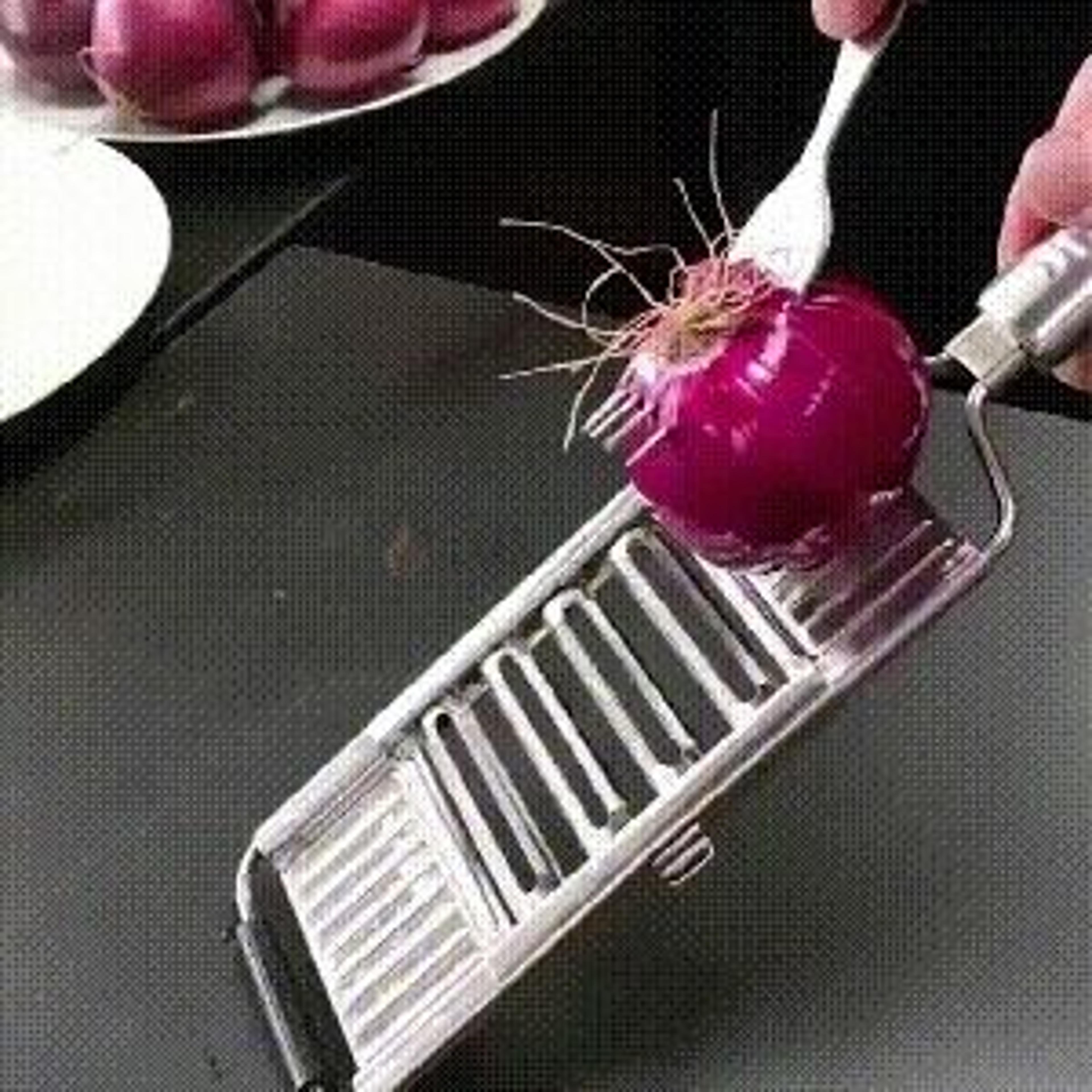 stainless steel multipurpose vegetable slicer and shredder set