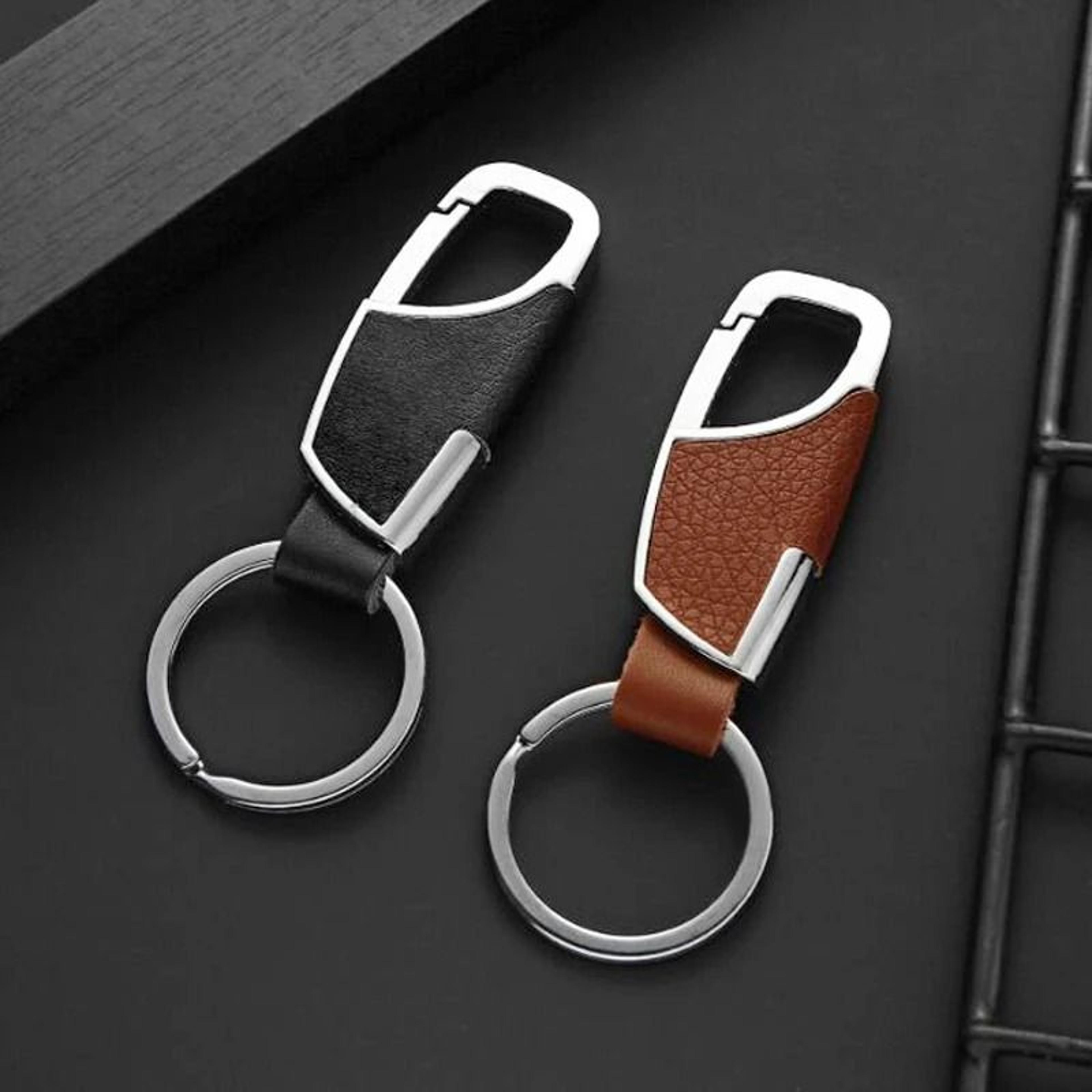 leather key ring with metal clip for everyday carry
