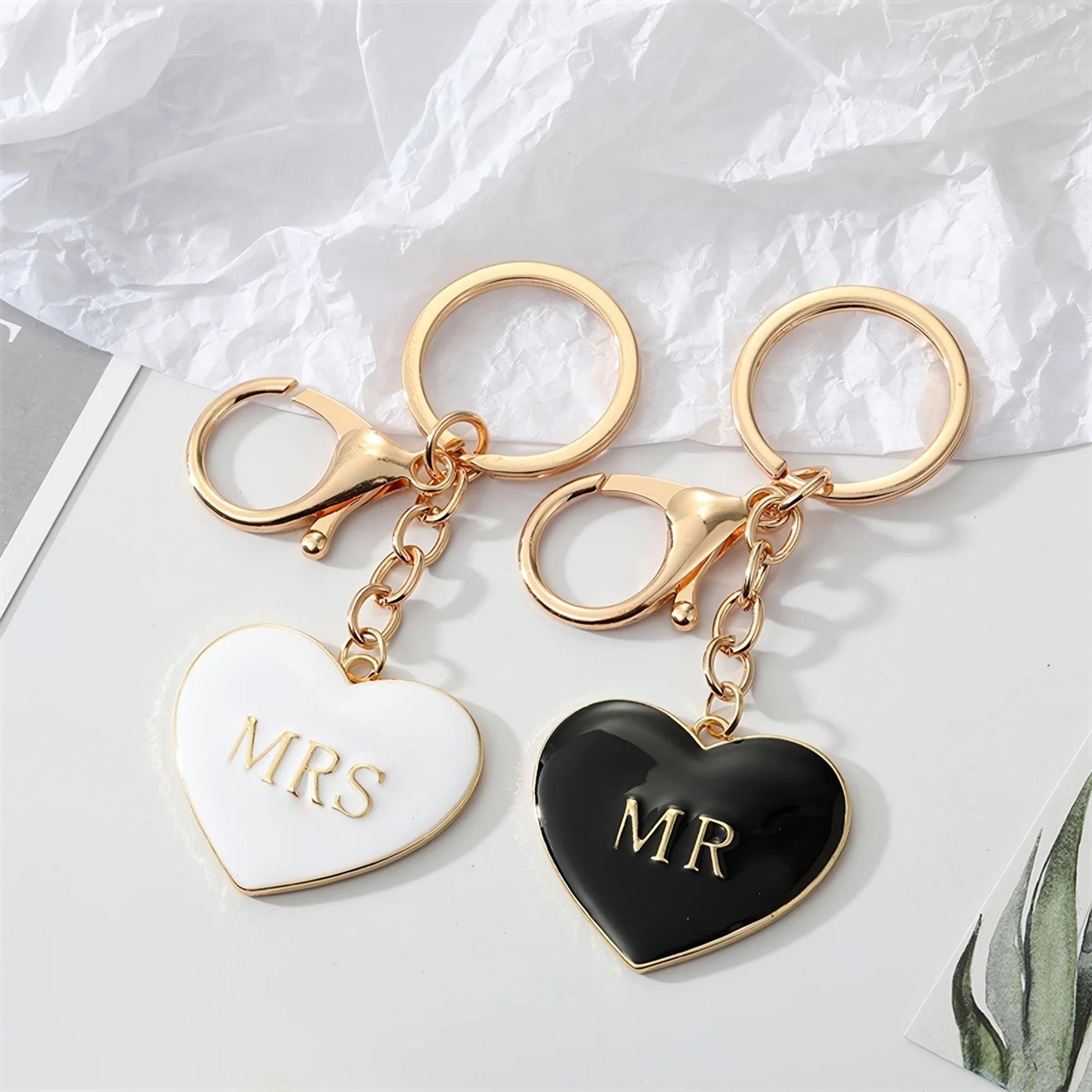 couple heart key chain set black and white alloy keyrings