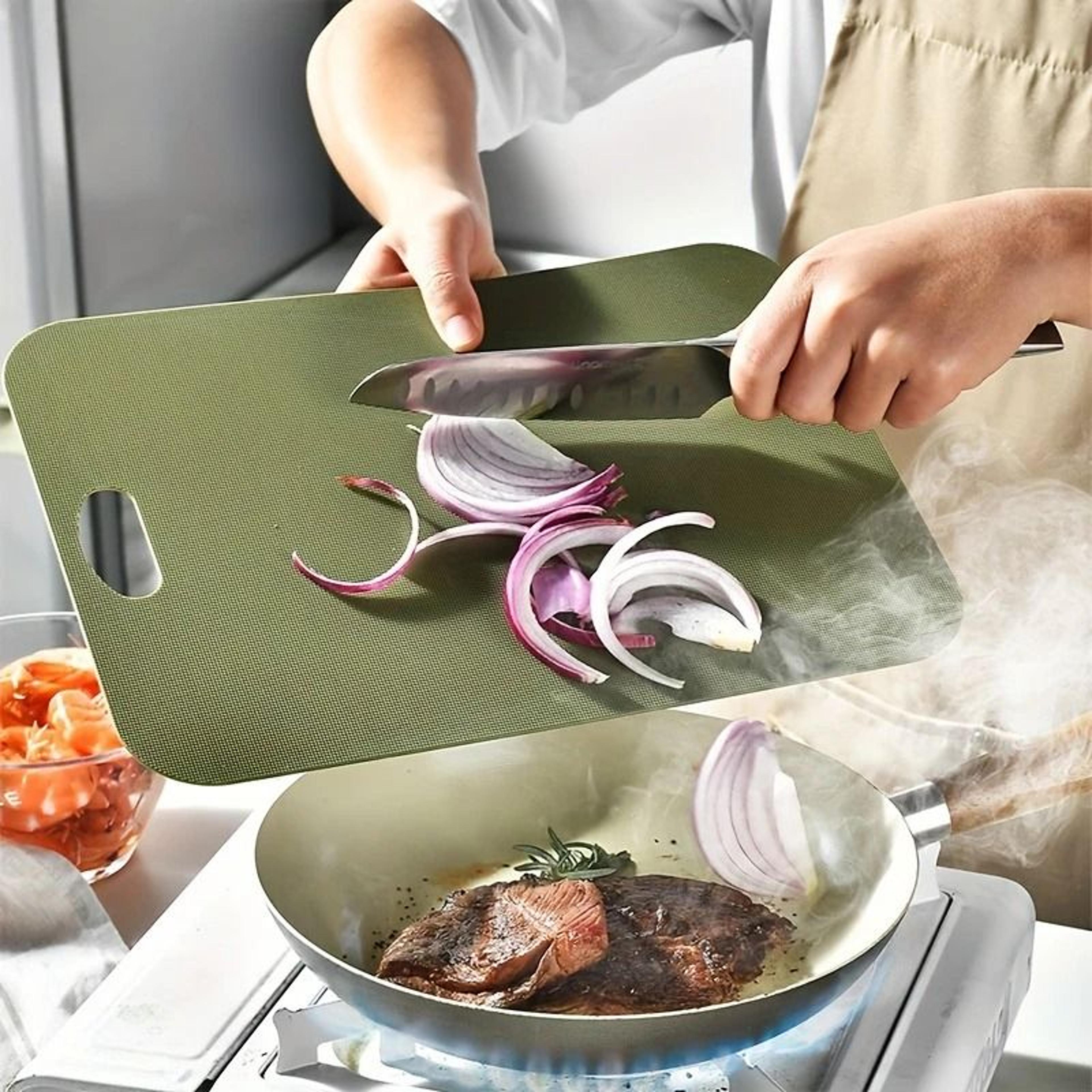 dual sided kitchen cutting board for meat and vegetables