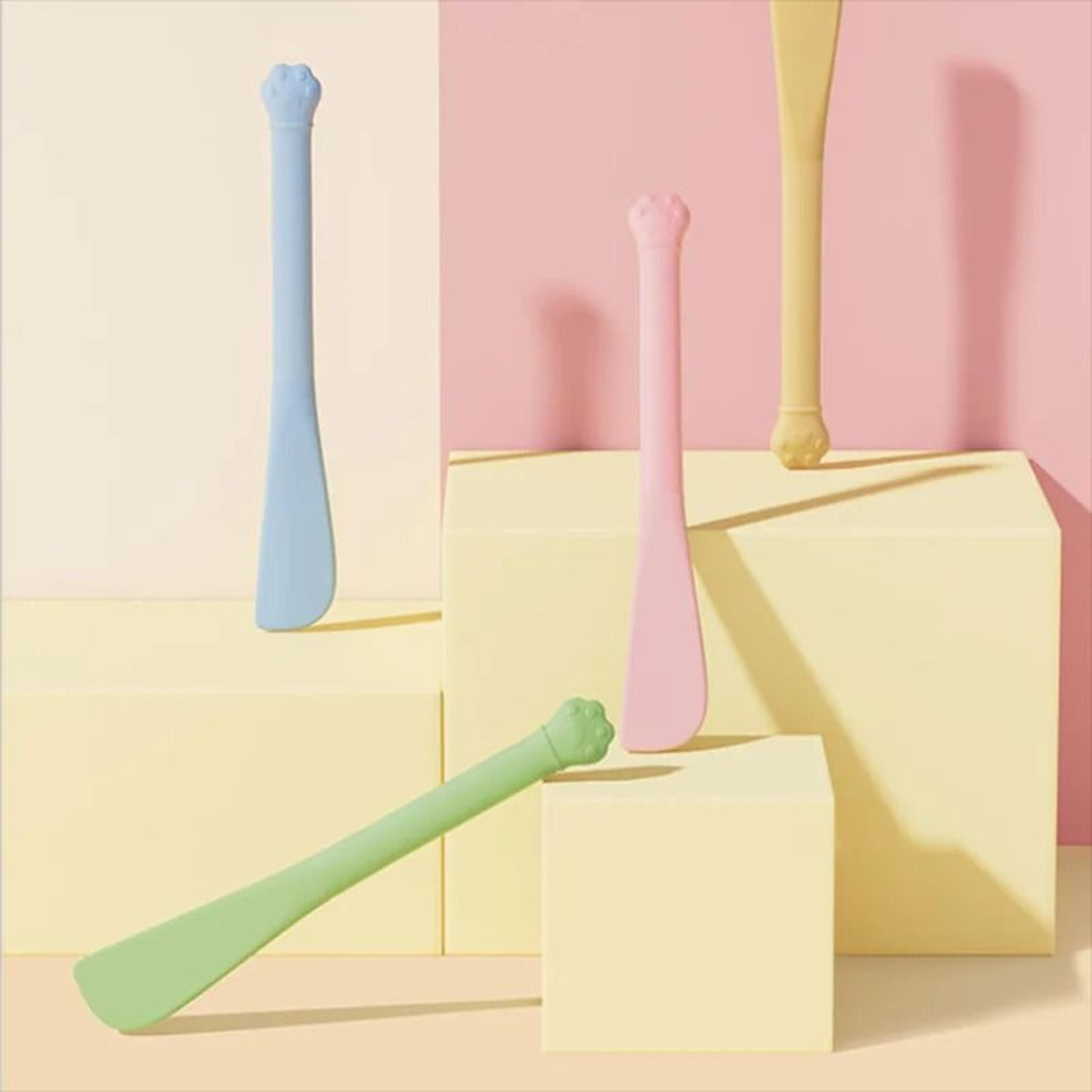 multi functional long handle pet food spoon