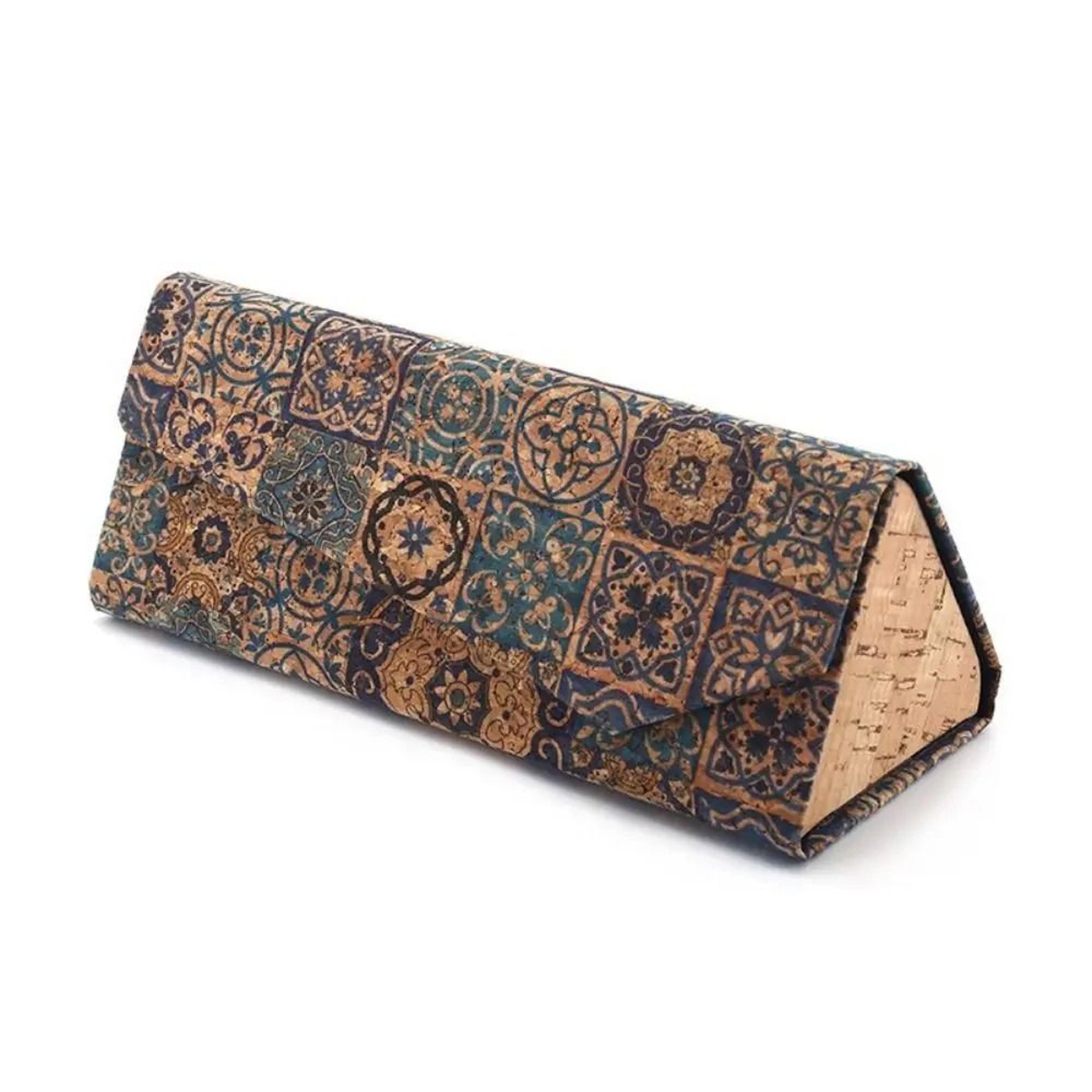 retro totem folding triangle glasses case