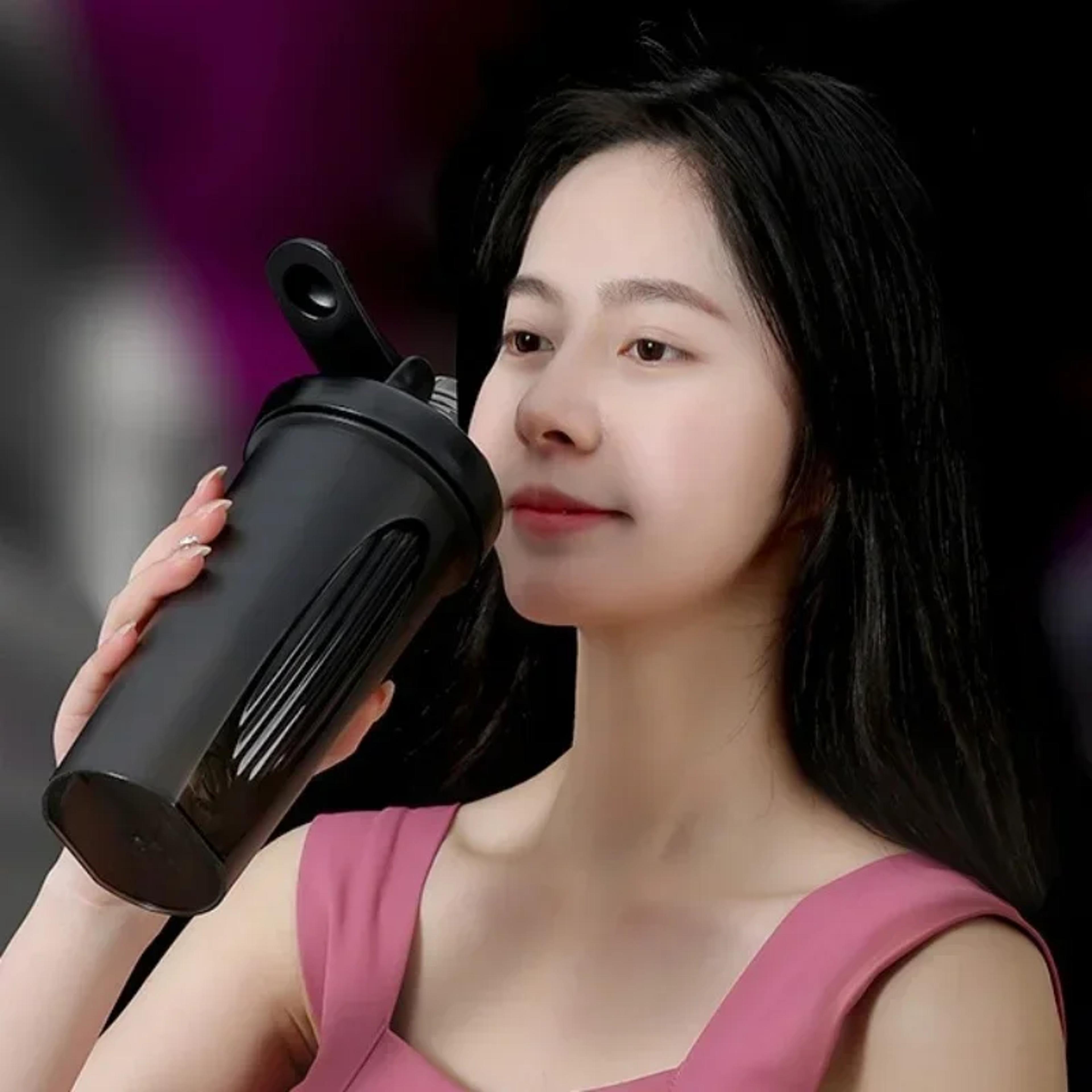 portable protein shaker bottle with leak proof lid & mixing scale