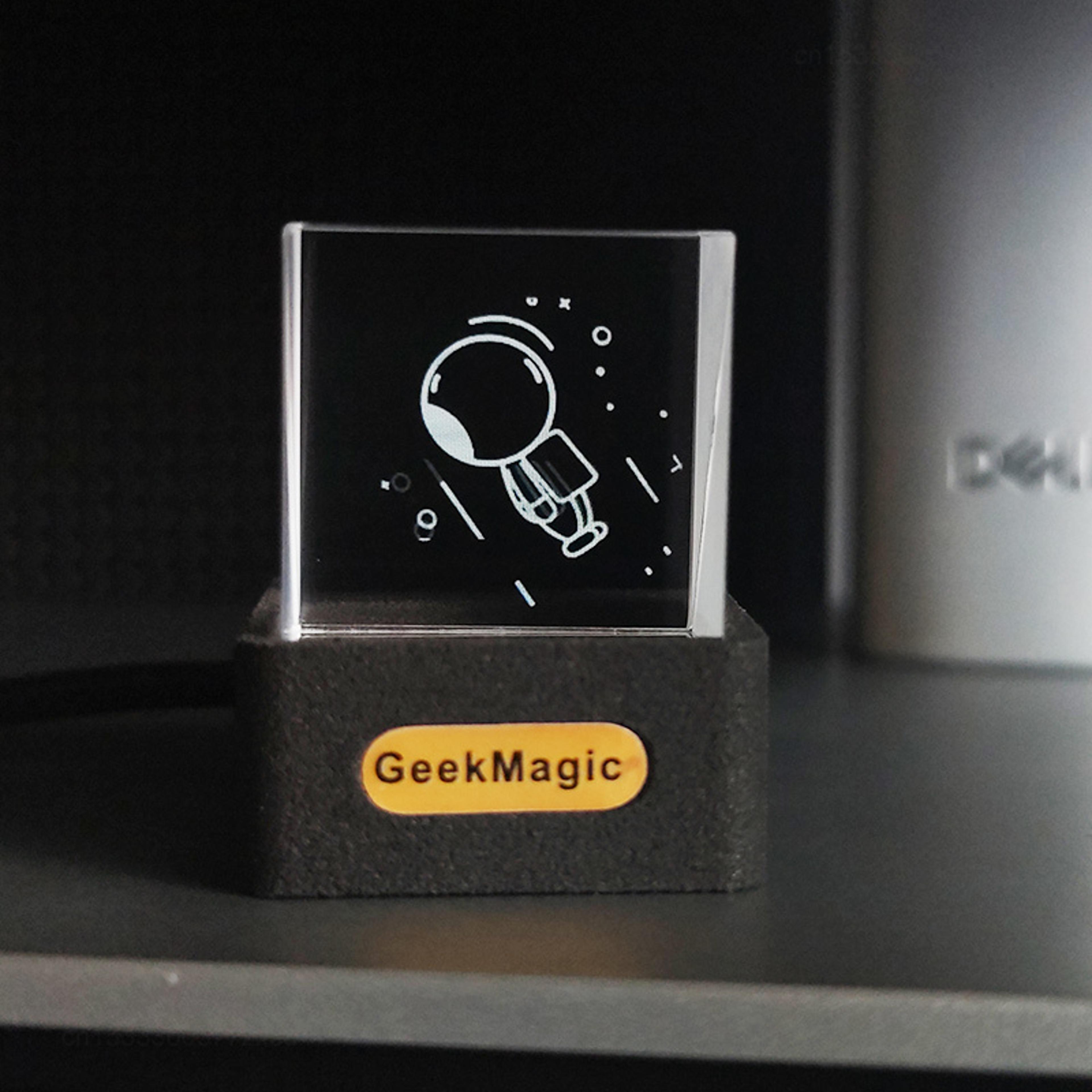 geek magic holographic photo display smart weather station clock with gif digital photo frames