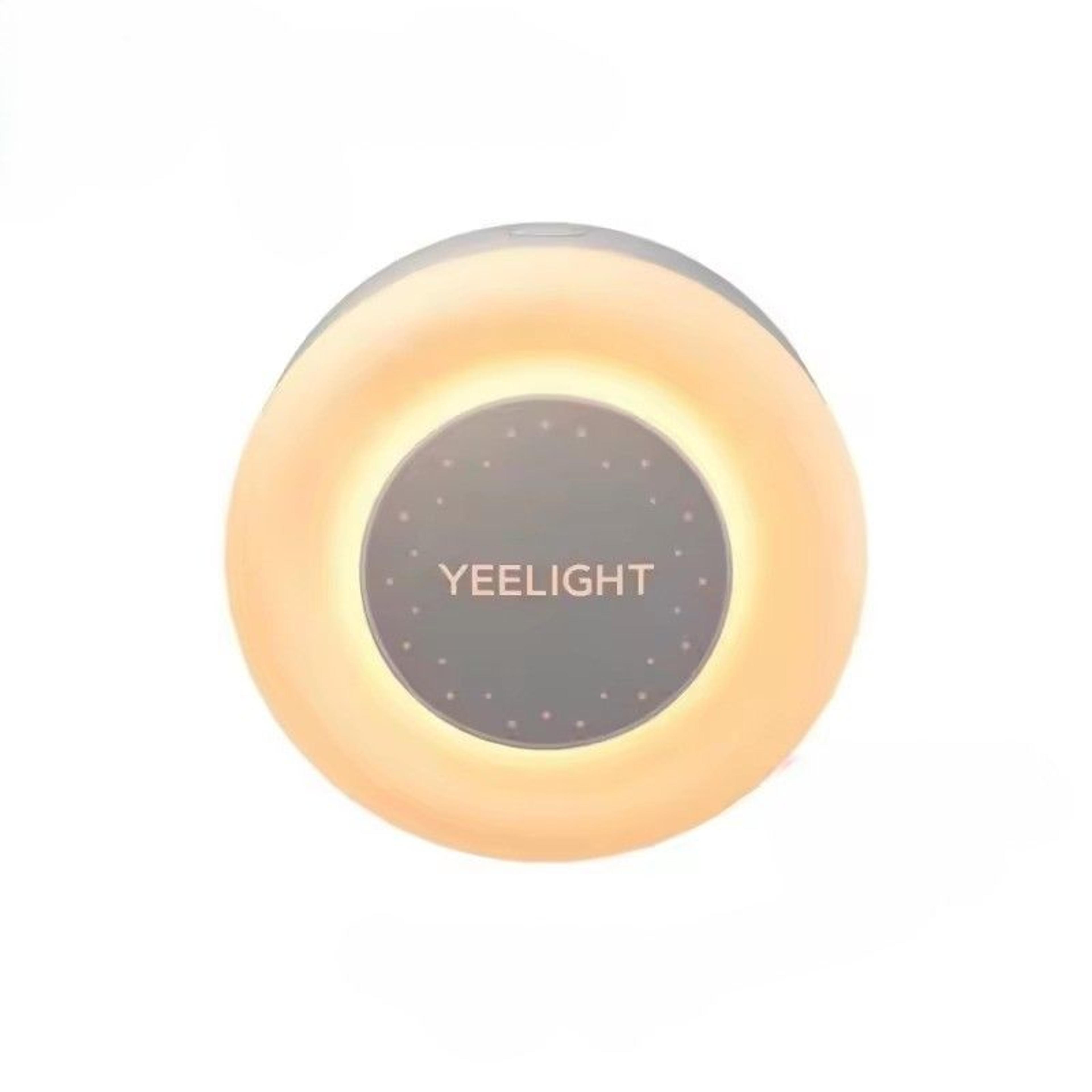 yeelight plug in night light with smart light sensor, warm led energy saving lamp