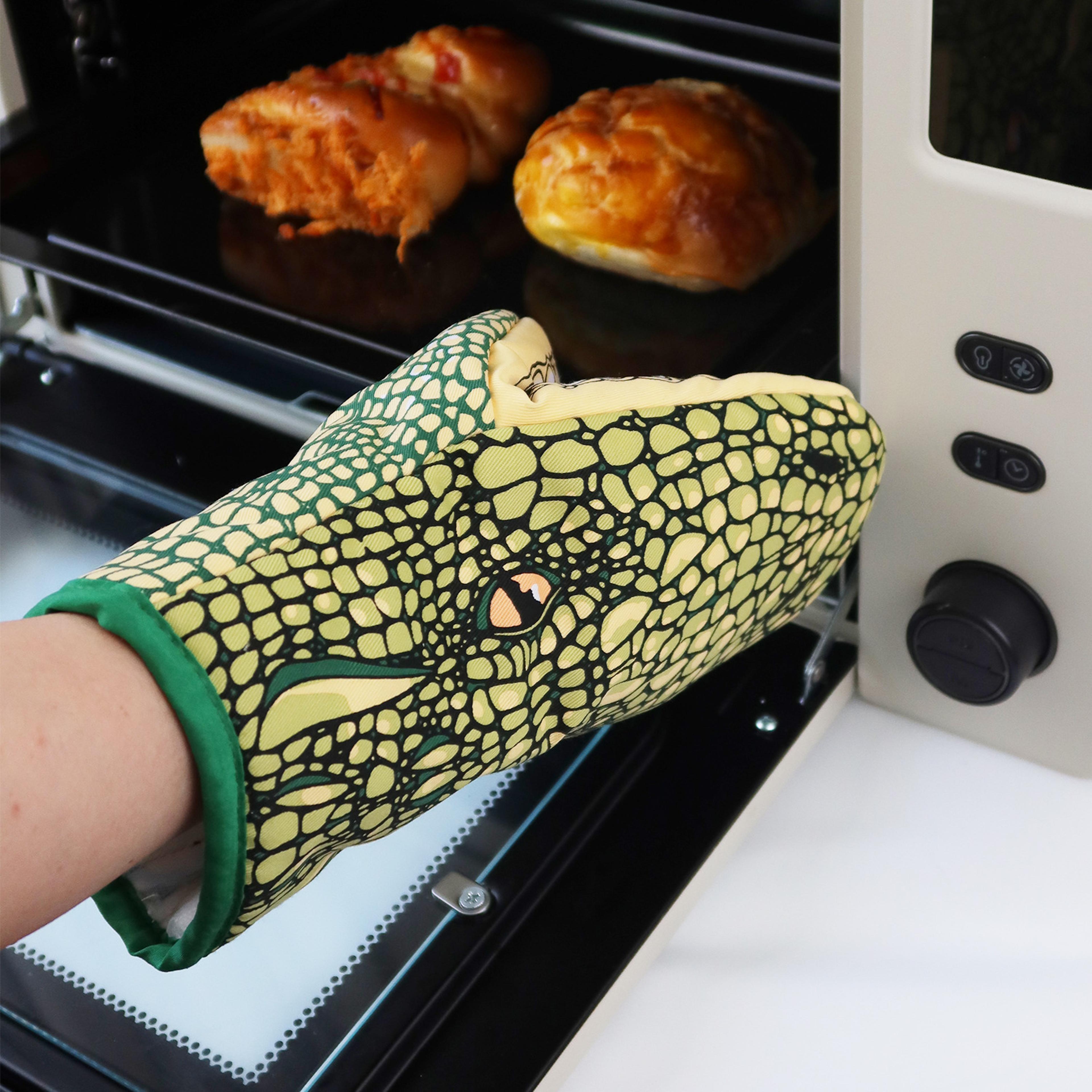 crocodile cartoon heat resistant oven mitts for baking bbq cookings