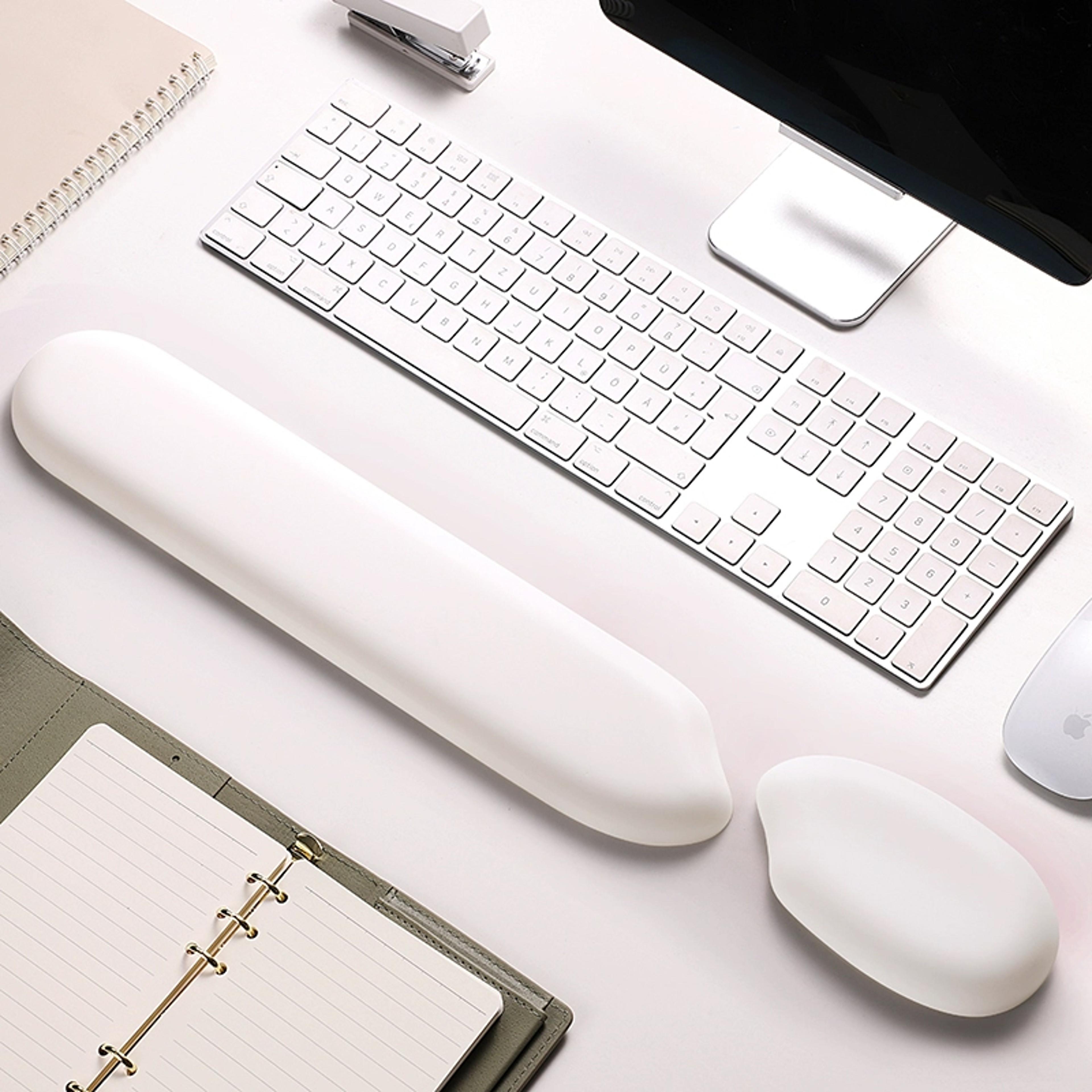 ergonomic silicone wrist rest keyboard hand support cushion for comfortable typing and gaming