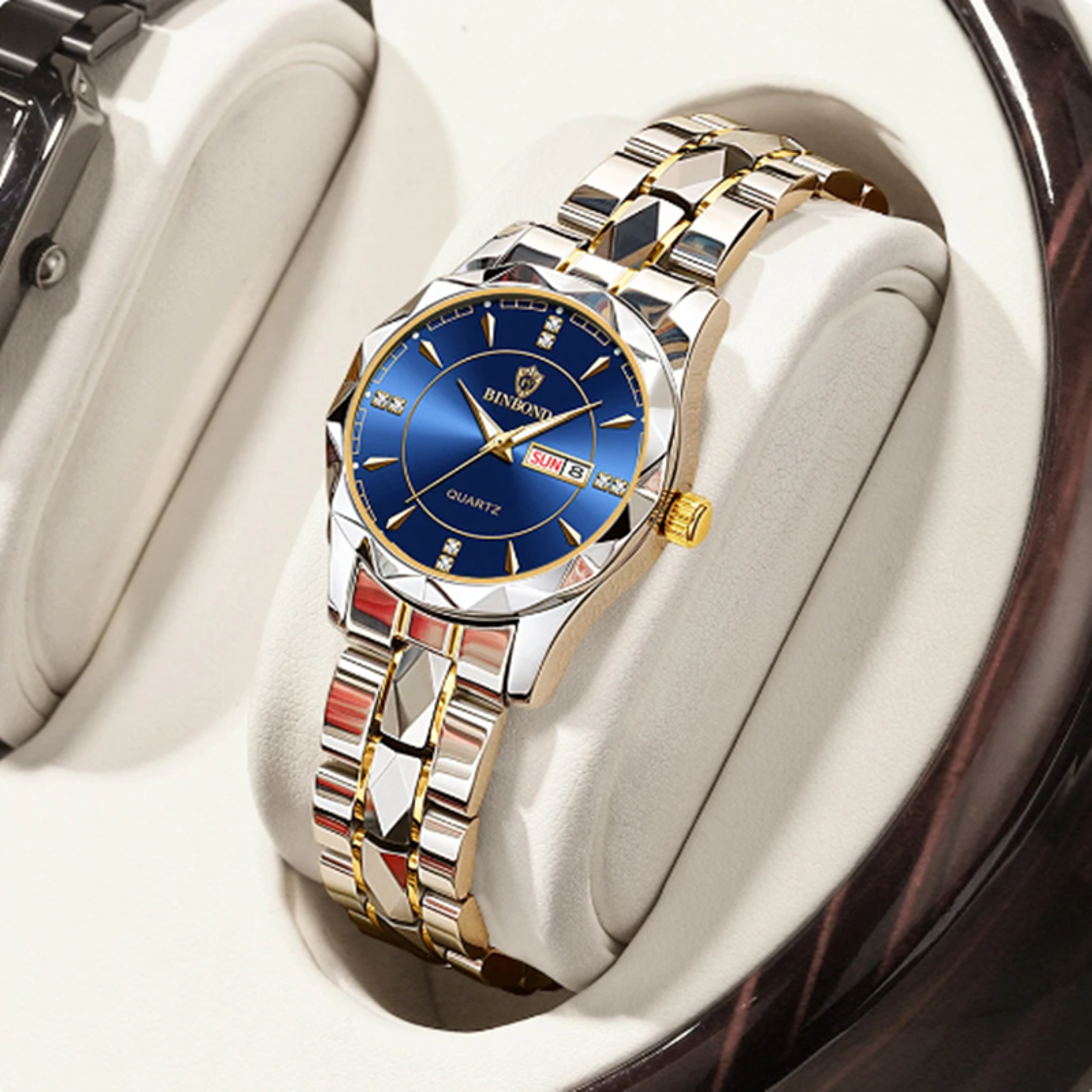 luxury golden womens quartz watch with stainless steel strap and date display
