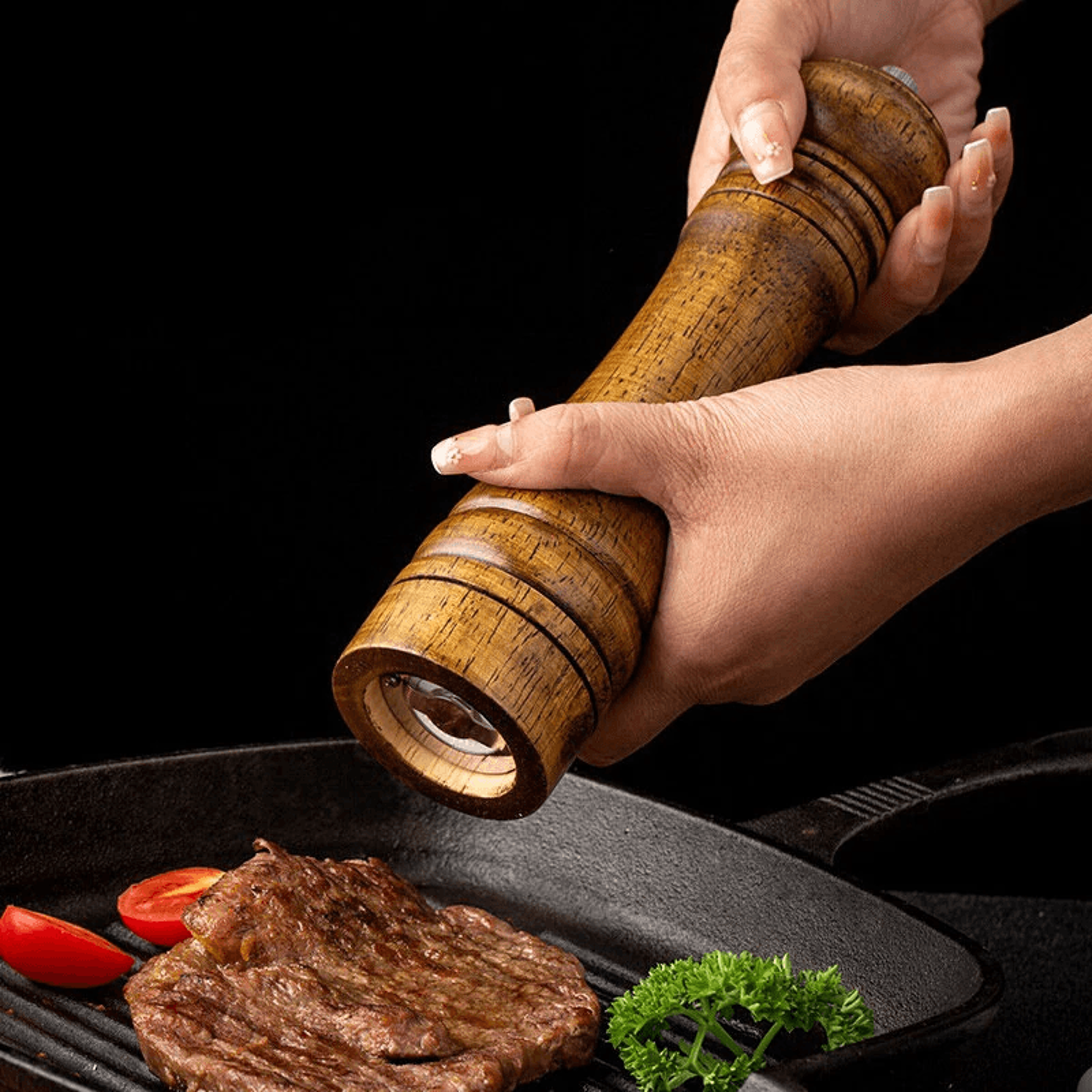 classic wooden pepper grinder refillable manual salt and pepper mill