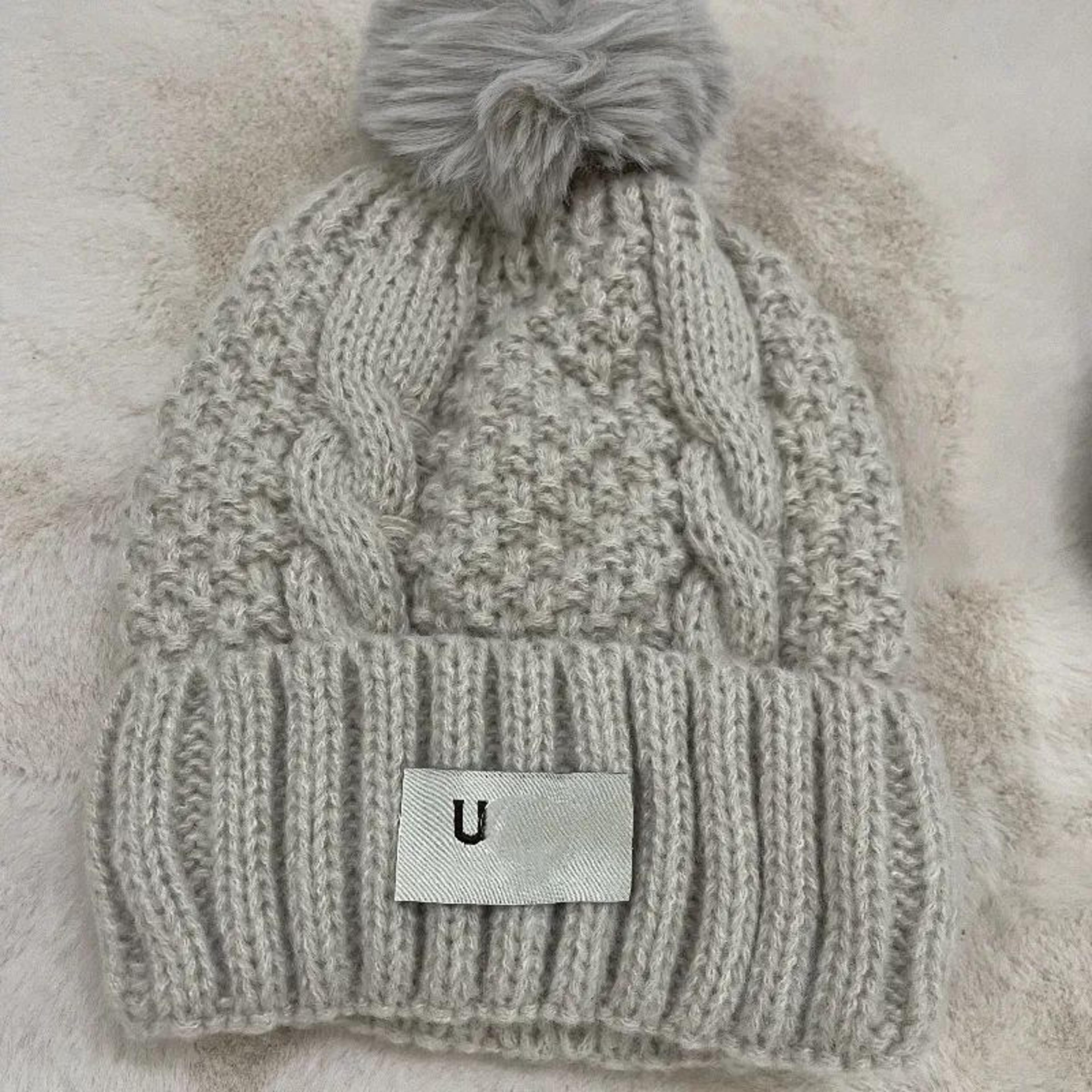 unisex cashmere wool knit beanie hat with bobble for fall and winter