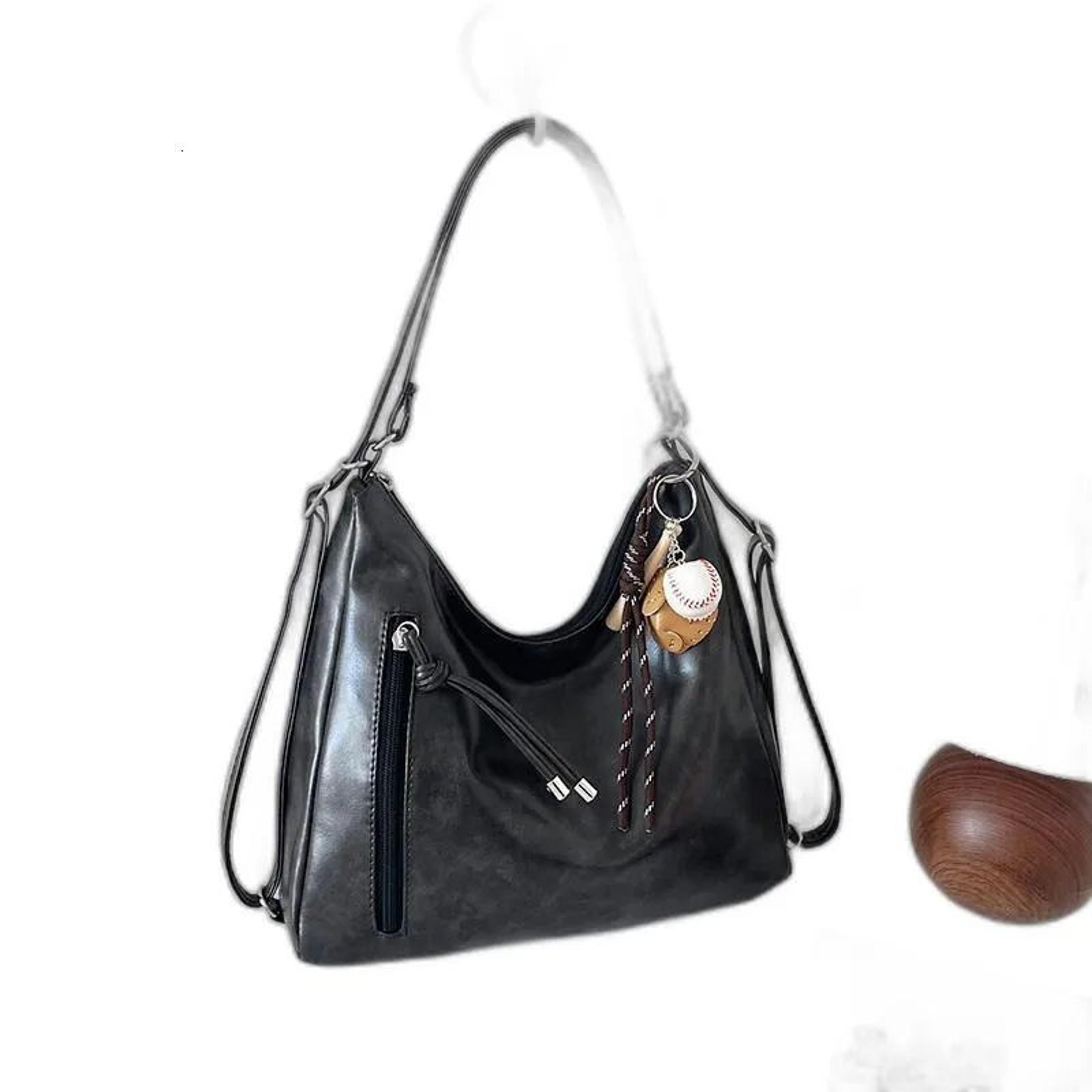 women's mini pu leather shoulder bag with zipper closure and retro baguette design