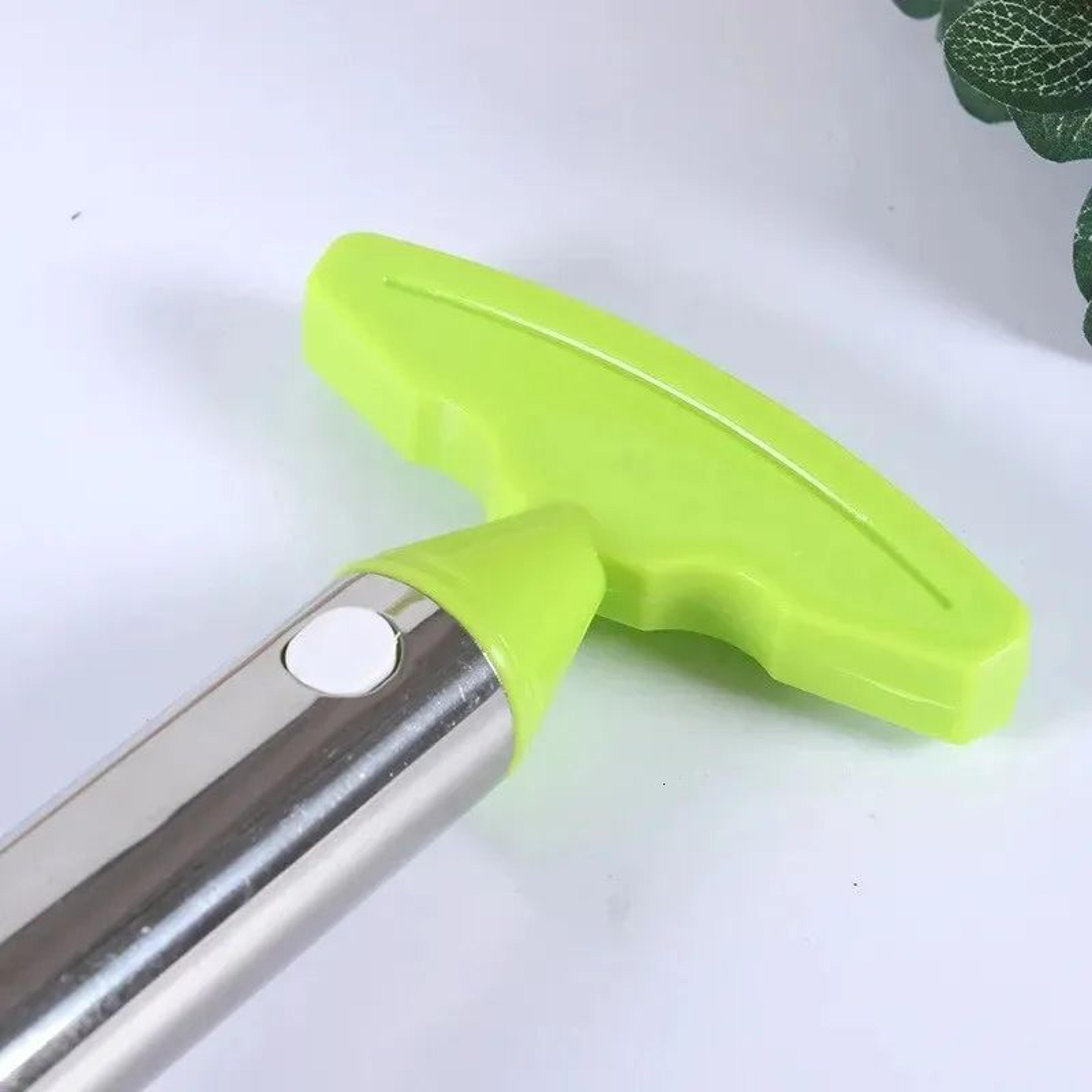 pineapple slicer and corer with serrated blade and ergonomic handle