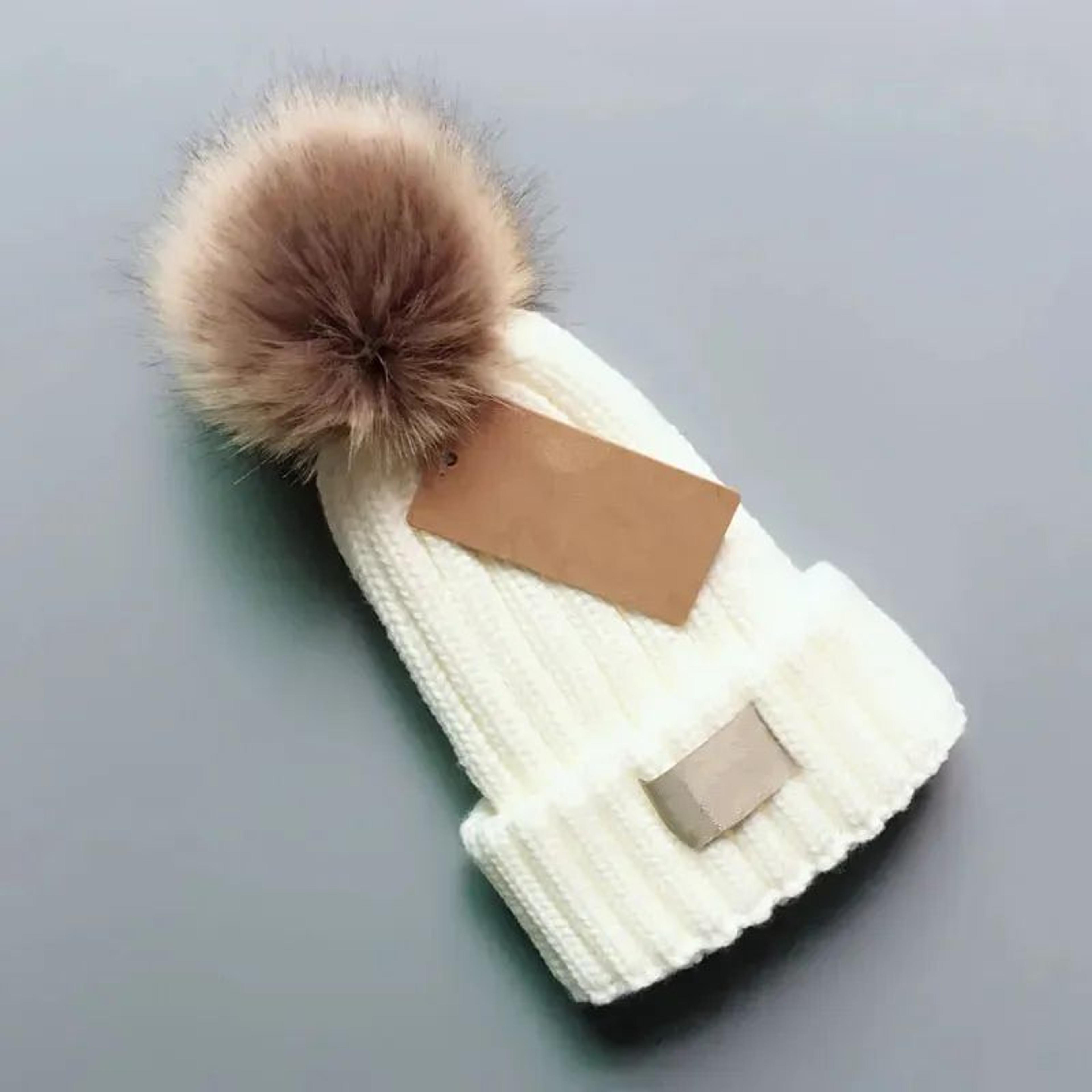 winter knit beanie hat with removable fur pom pom for kids