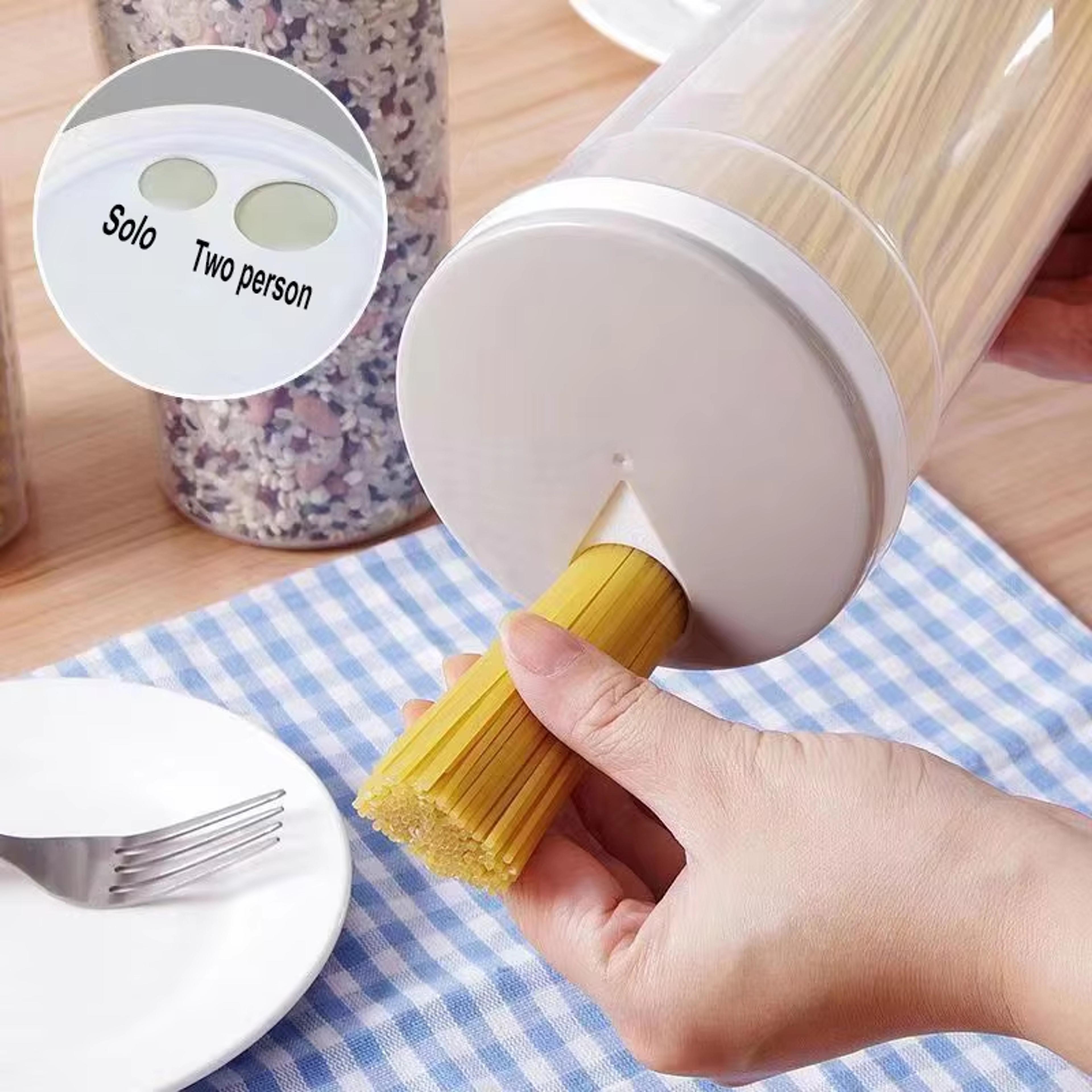 noodle storage container with quantitative divider for kitchen organization