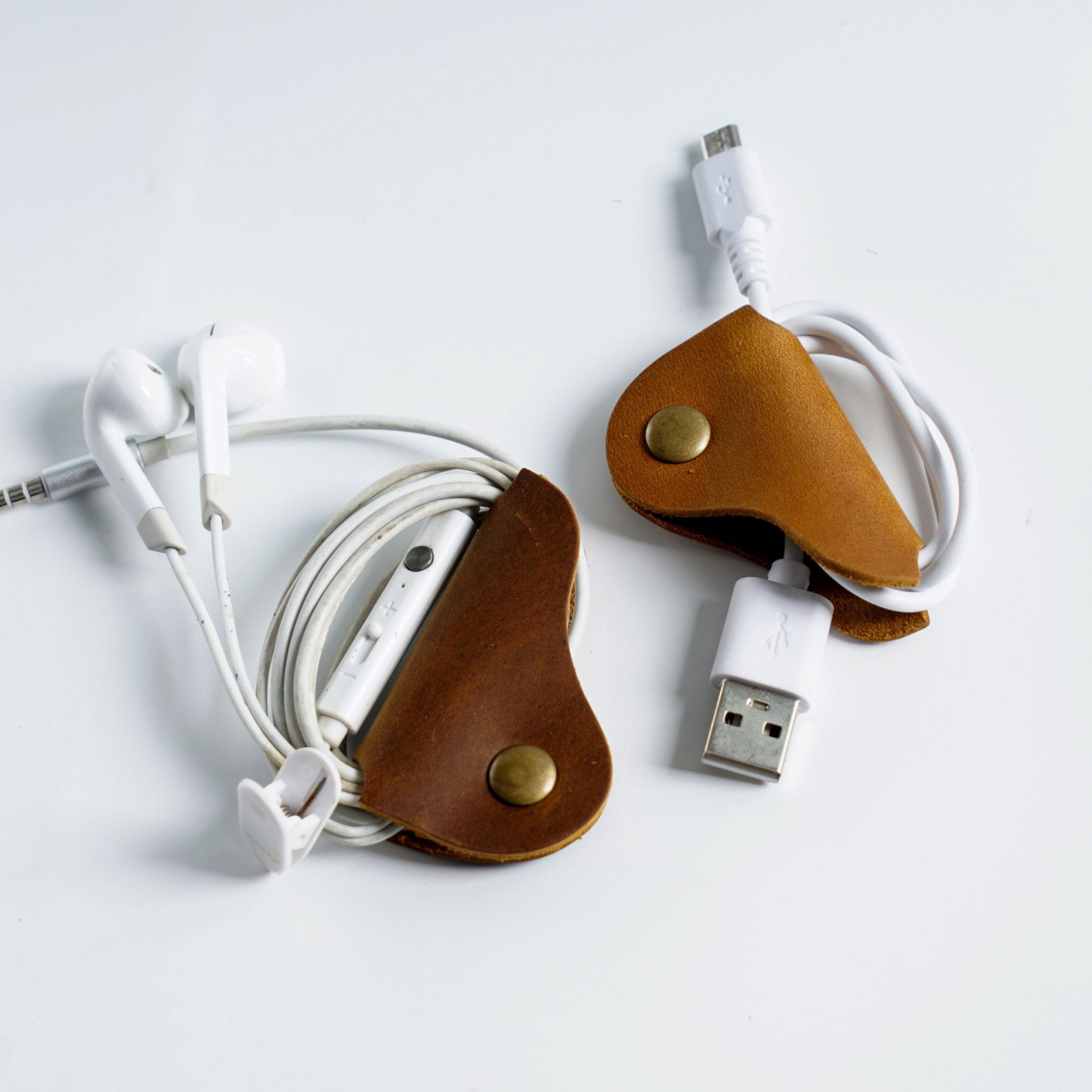 leather cable organizer cord holder and reusable cable straps for desk and travel