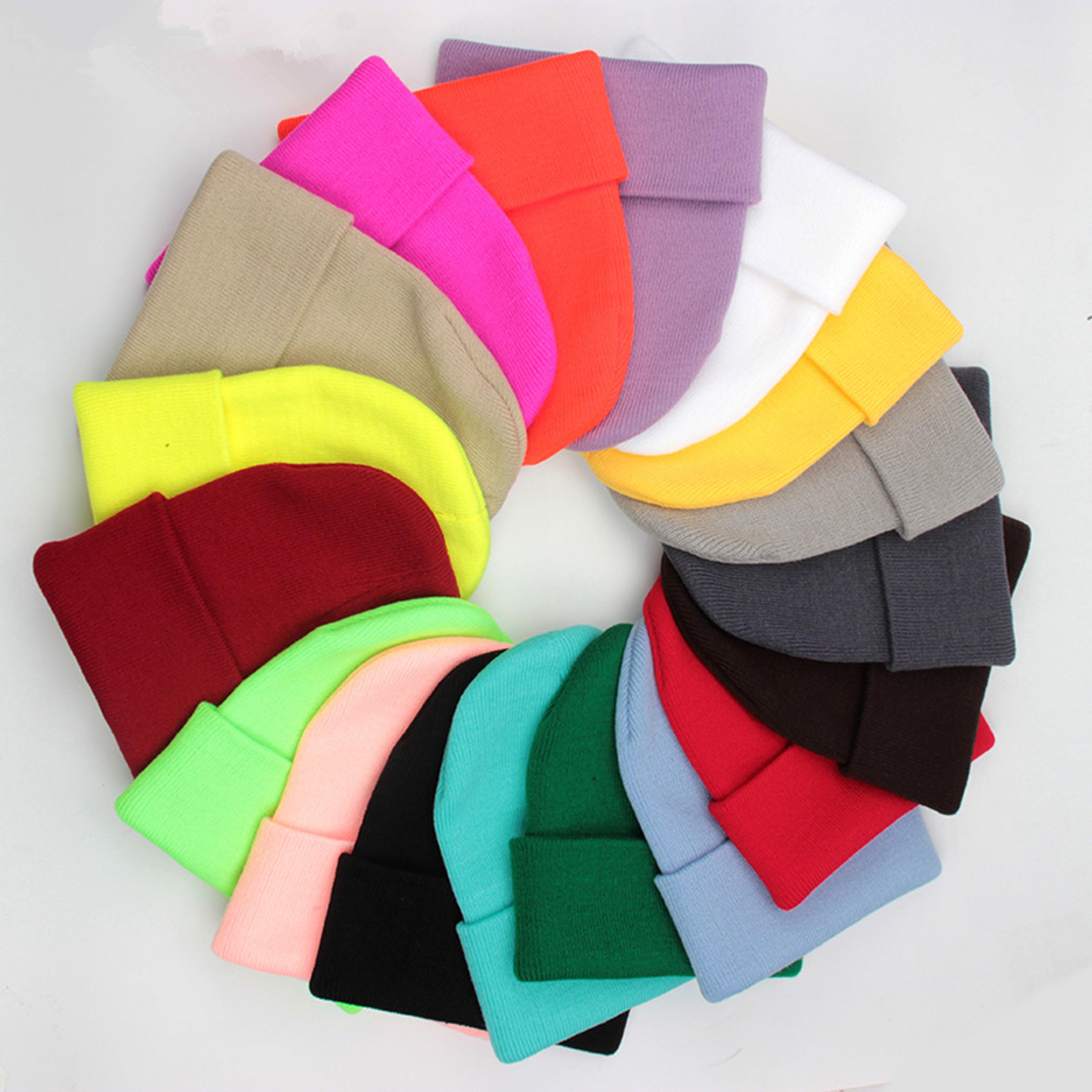 classic unisex soft touch acrylic knit beanie lightweight warmth & comfort fit everyday hat