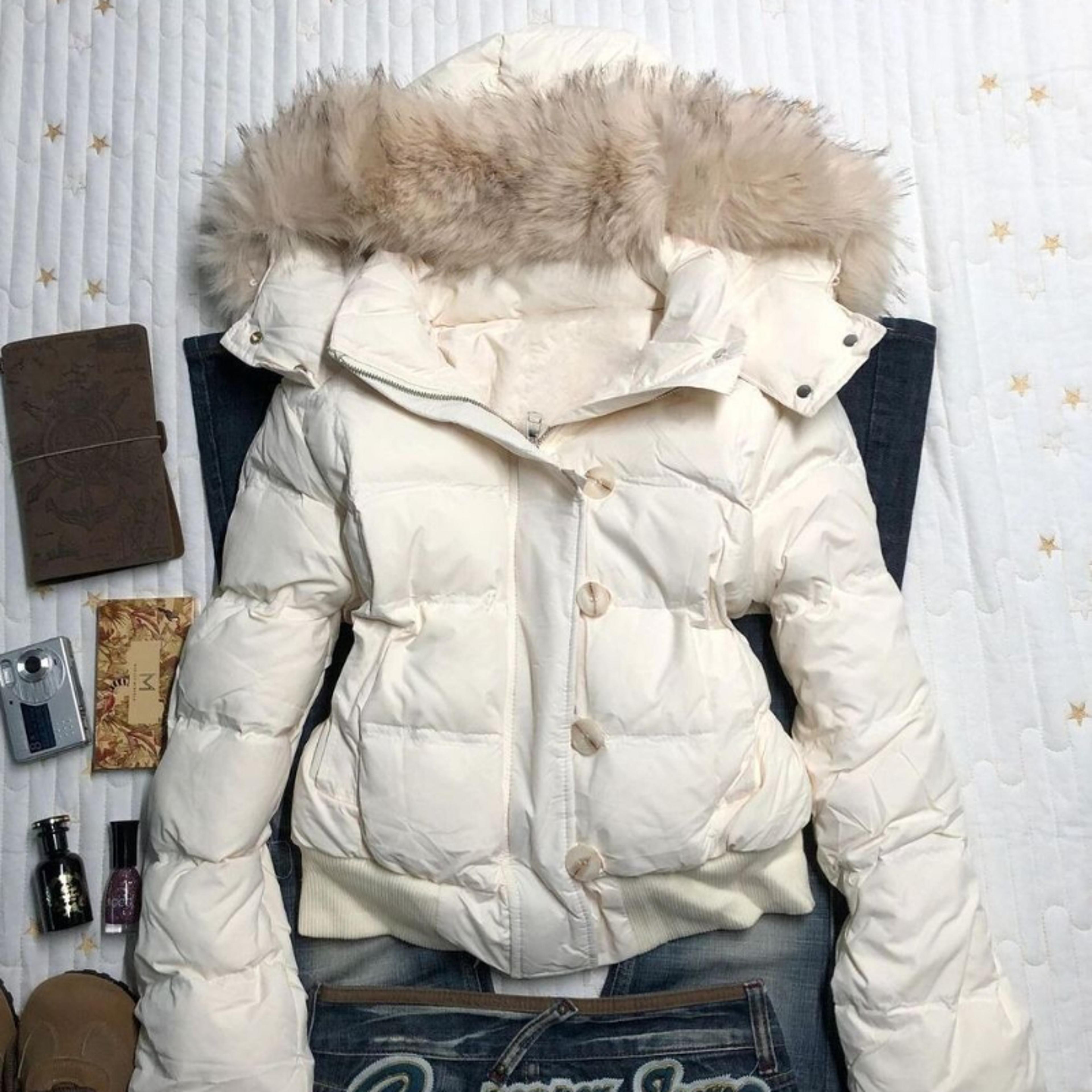 womens retro hooded winter coat with fur collar and relaxed fit