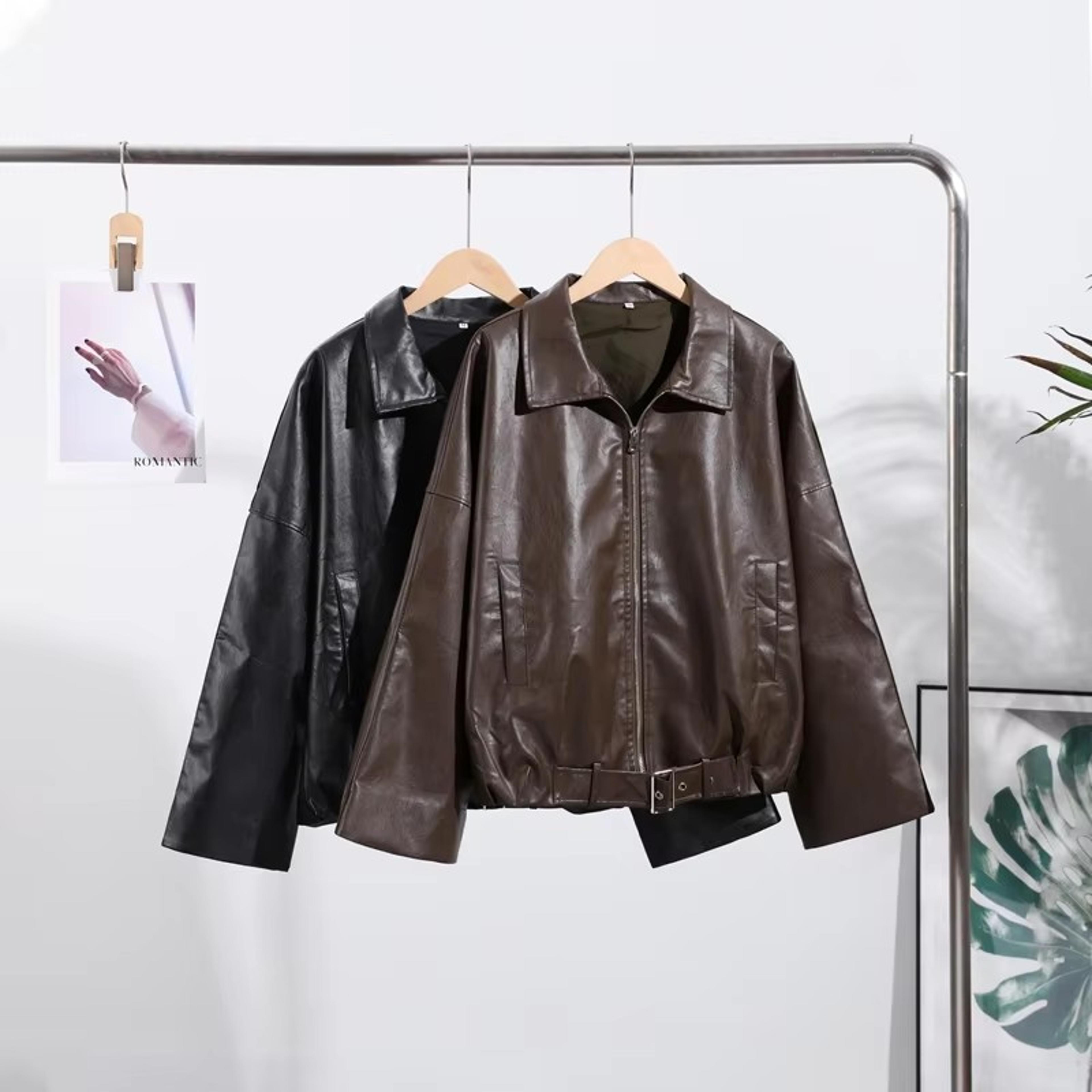 womens vintage leather-look jacket with zipper and turn-down collar