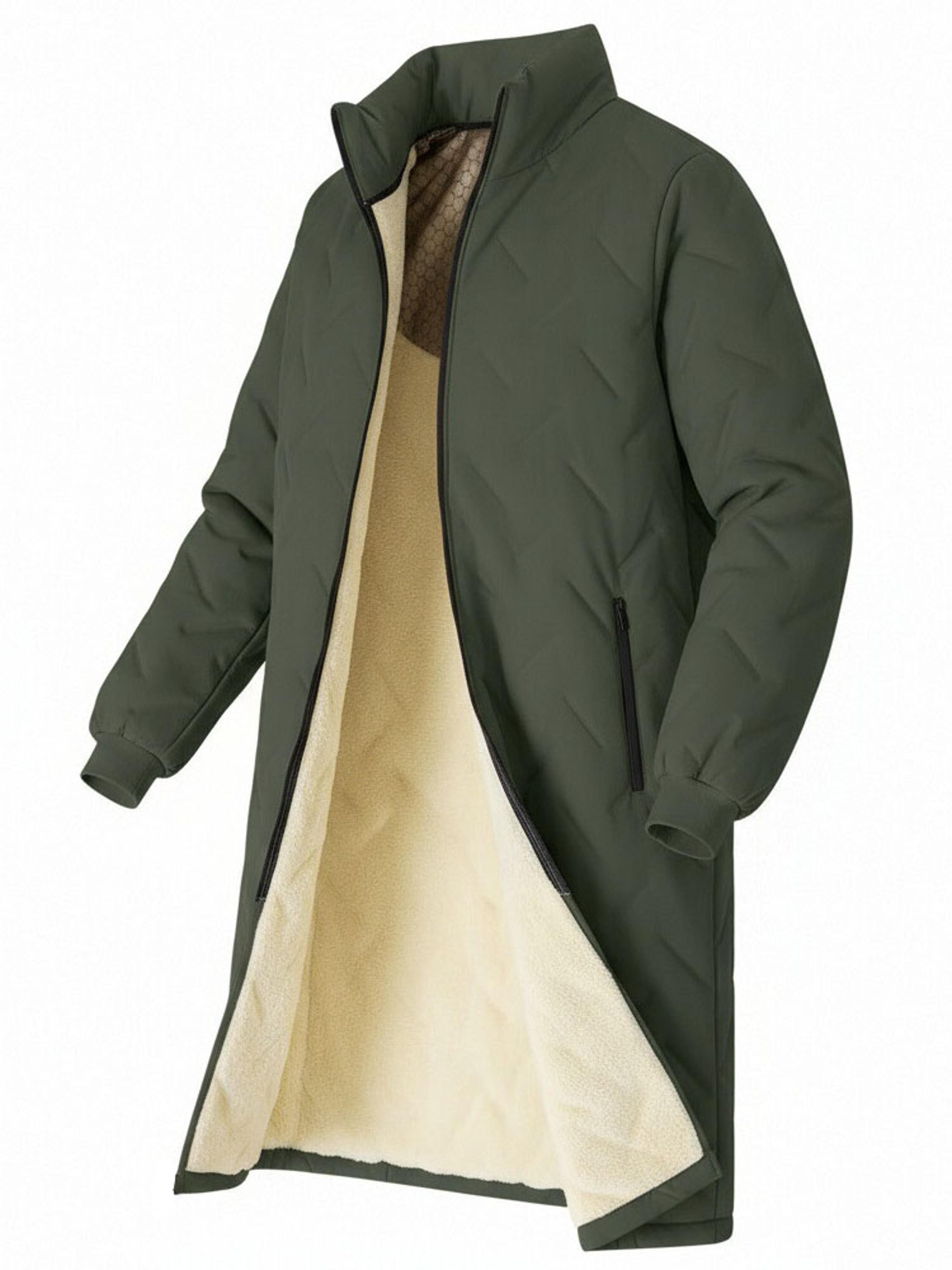 mens mid-length winter jacket with fleece lining and quilted padding