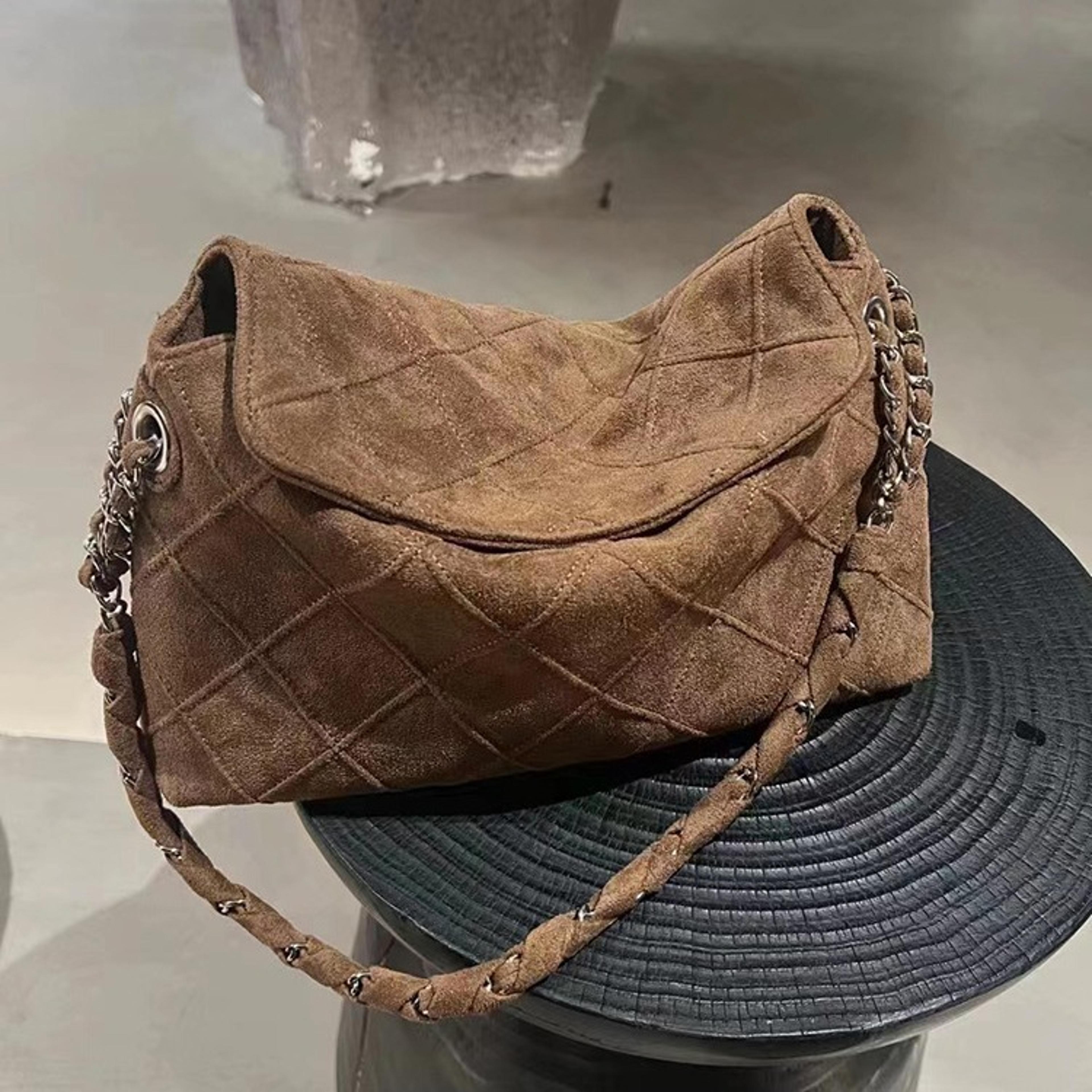 luxe suede shoulder bag quilted chain tote for women large capacity handbag