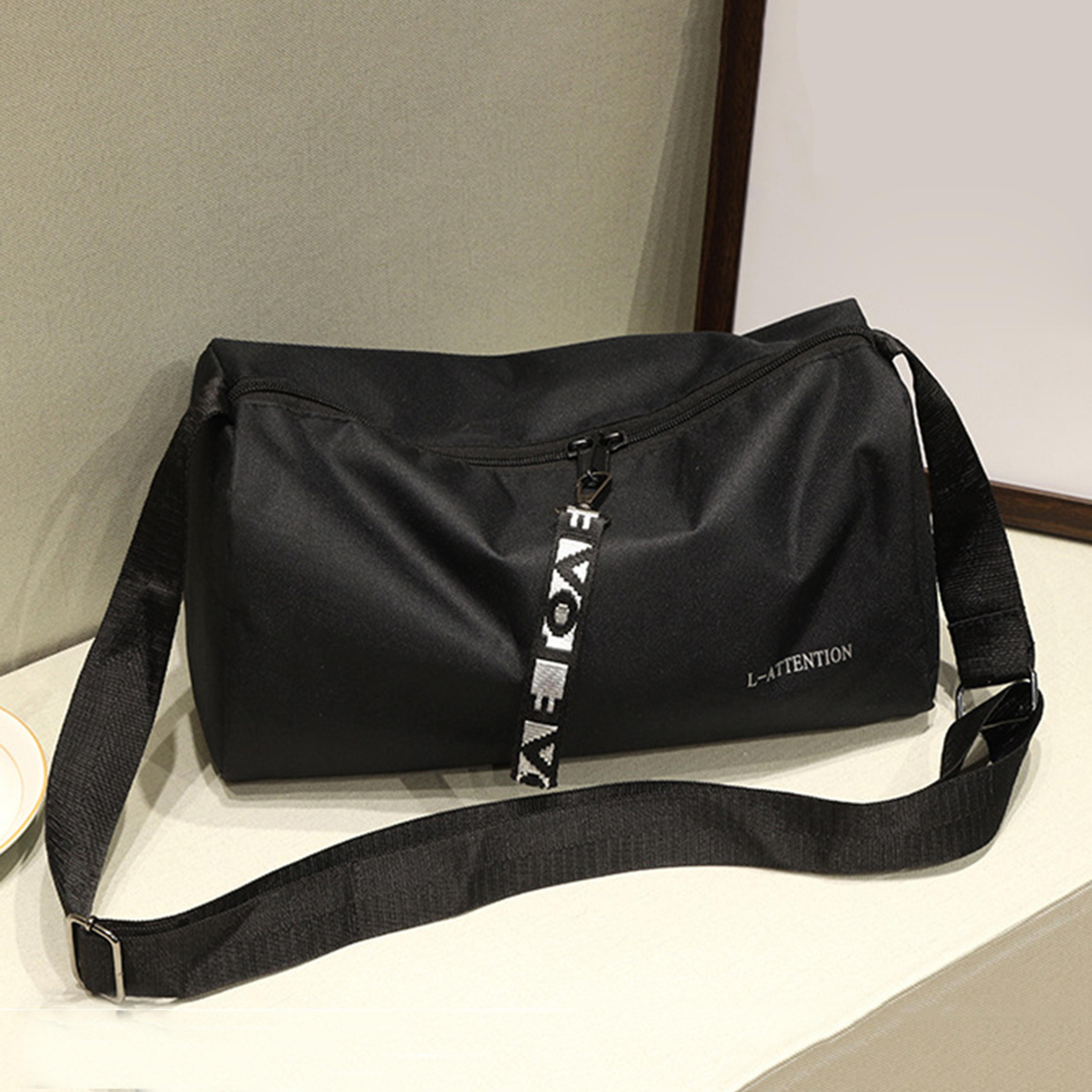 portable nylon gym duffel bag with adjustable strap for fitness travel