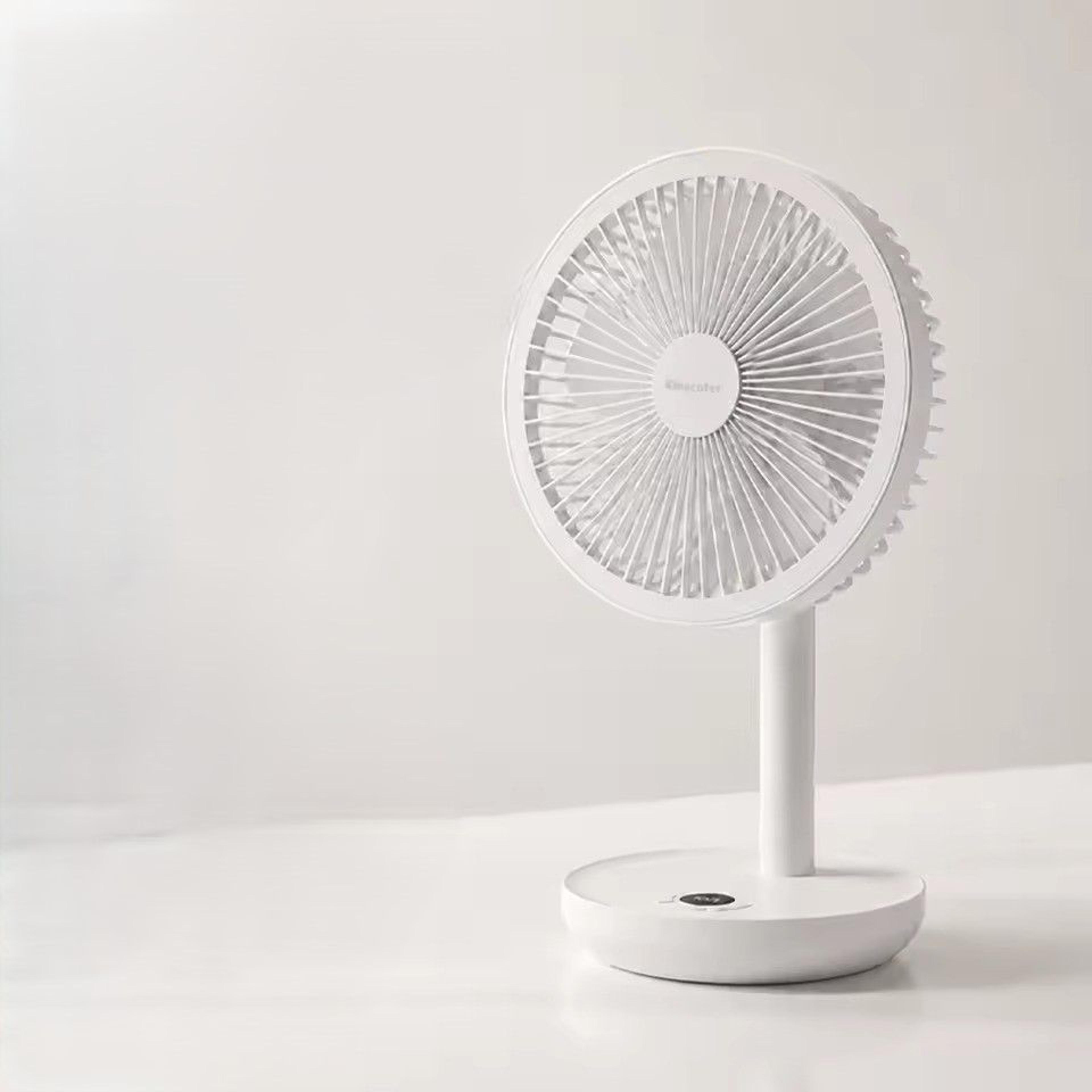 smart portable desk fan with battery, speeds & oscillating airflow