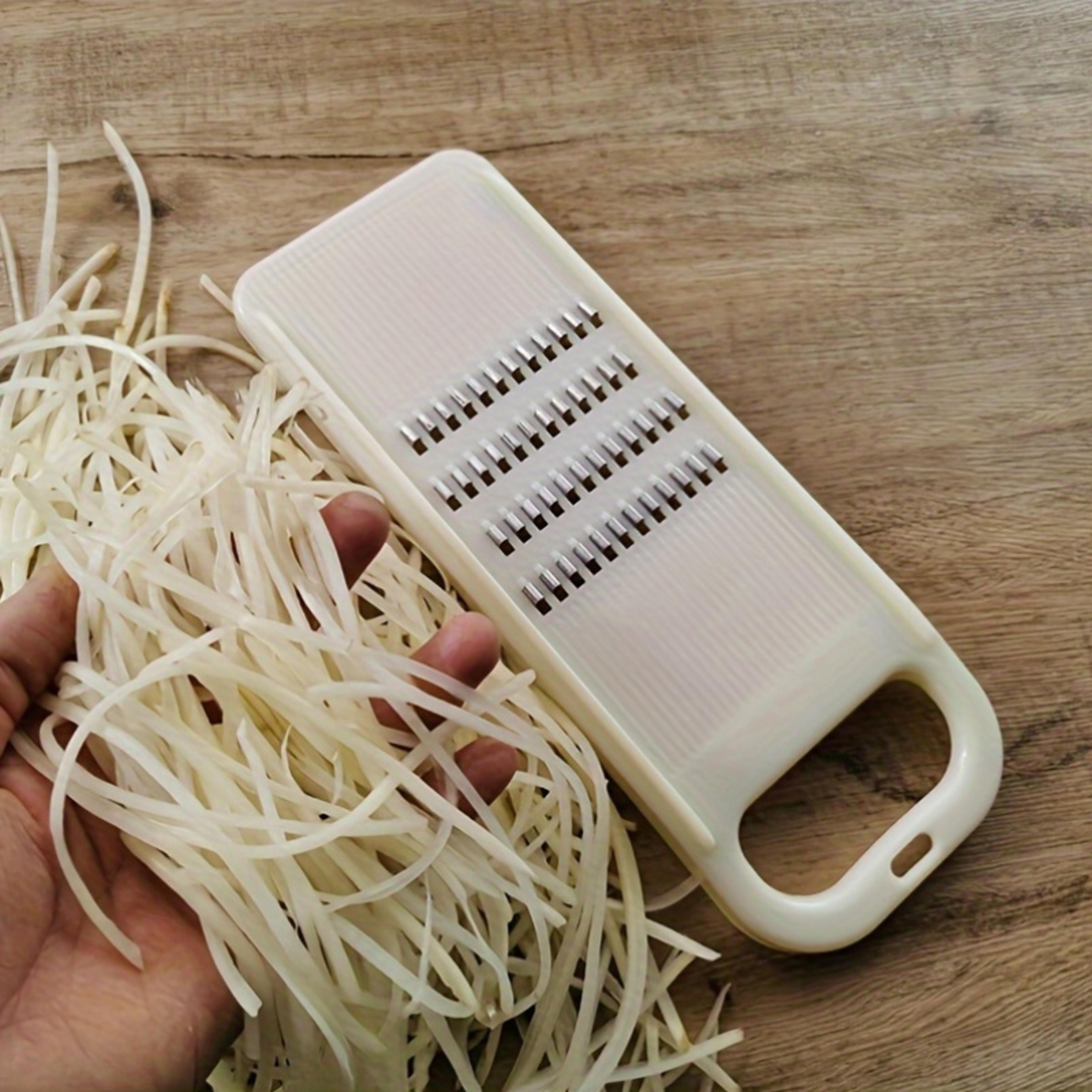 hand safe vegetable shredder and potato grater for quick meal prep