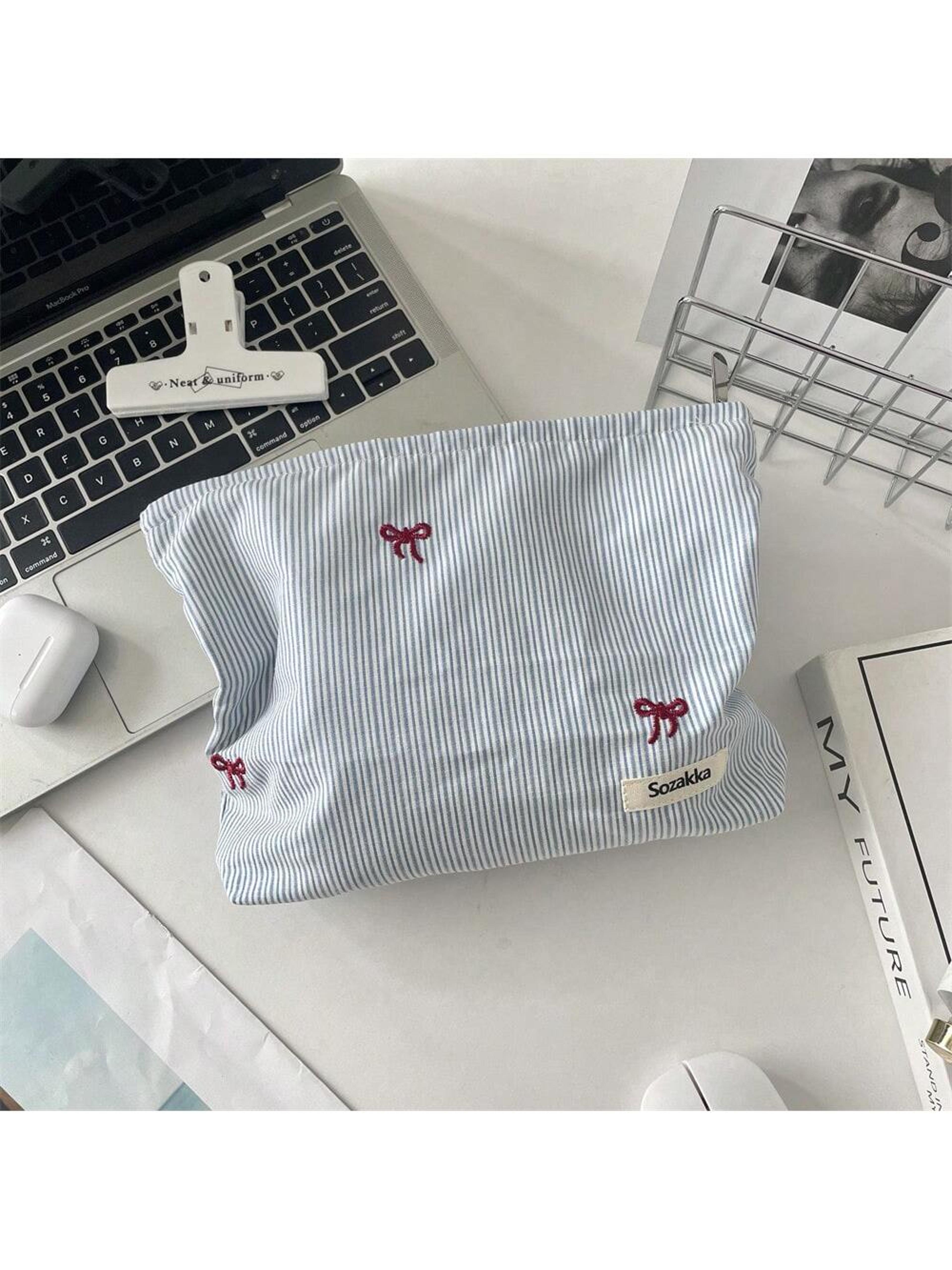 checkered bow large capacity makeup bag travel cosmetic organizer