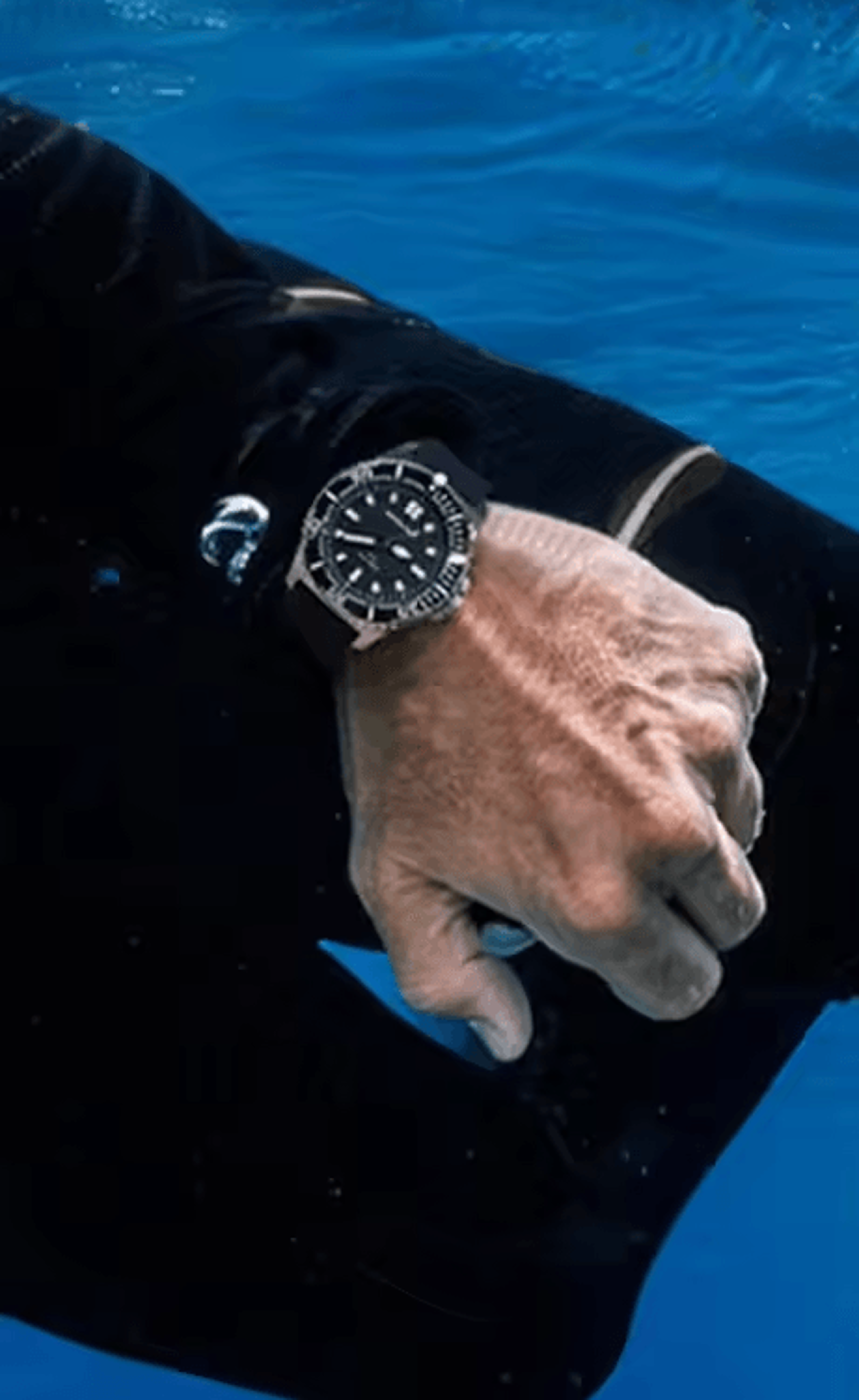 solar dive watch for men waterproof quartz sports watch